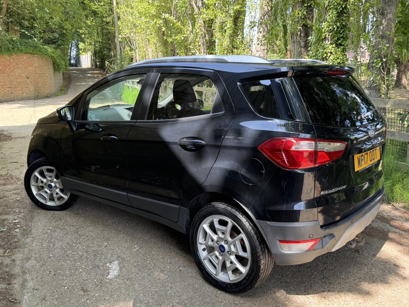 Ford EcoSport 1.0T EcoBoost Titanium SUV 5dr Petrol Manual 2WD Euro 5 (s/s) (125 ps)