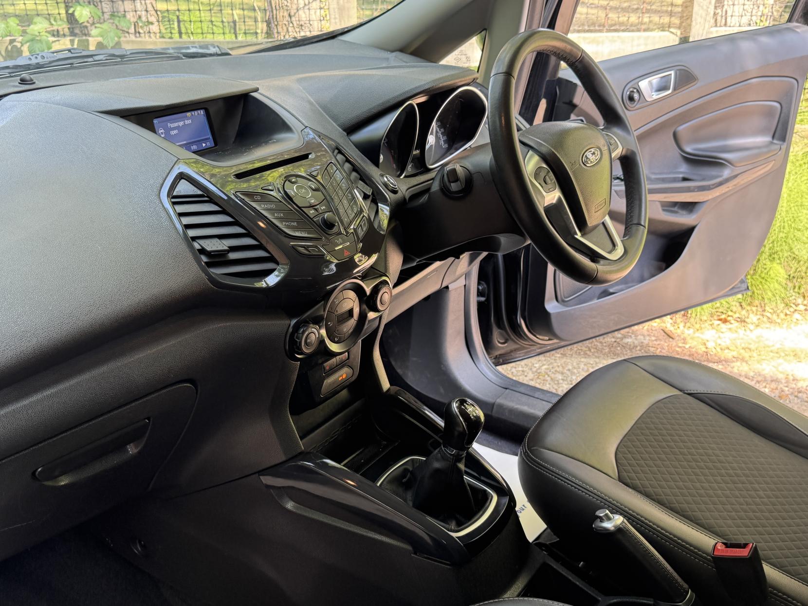 Ford EcoSport 1.0T EcoBoost Titanium SUV 5dr Petrol Manual 2WD Euro 5 (s/s) (125 ps)