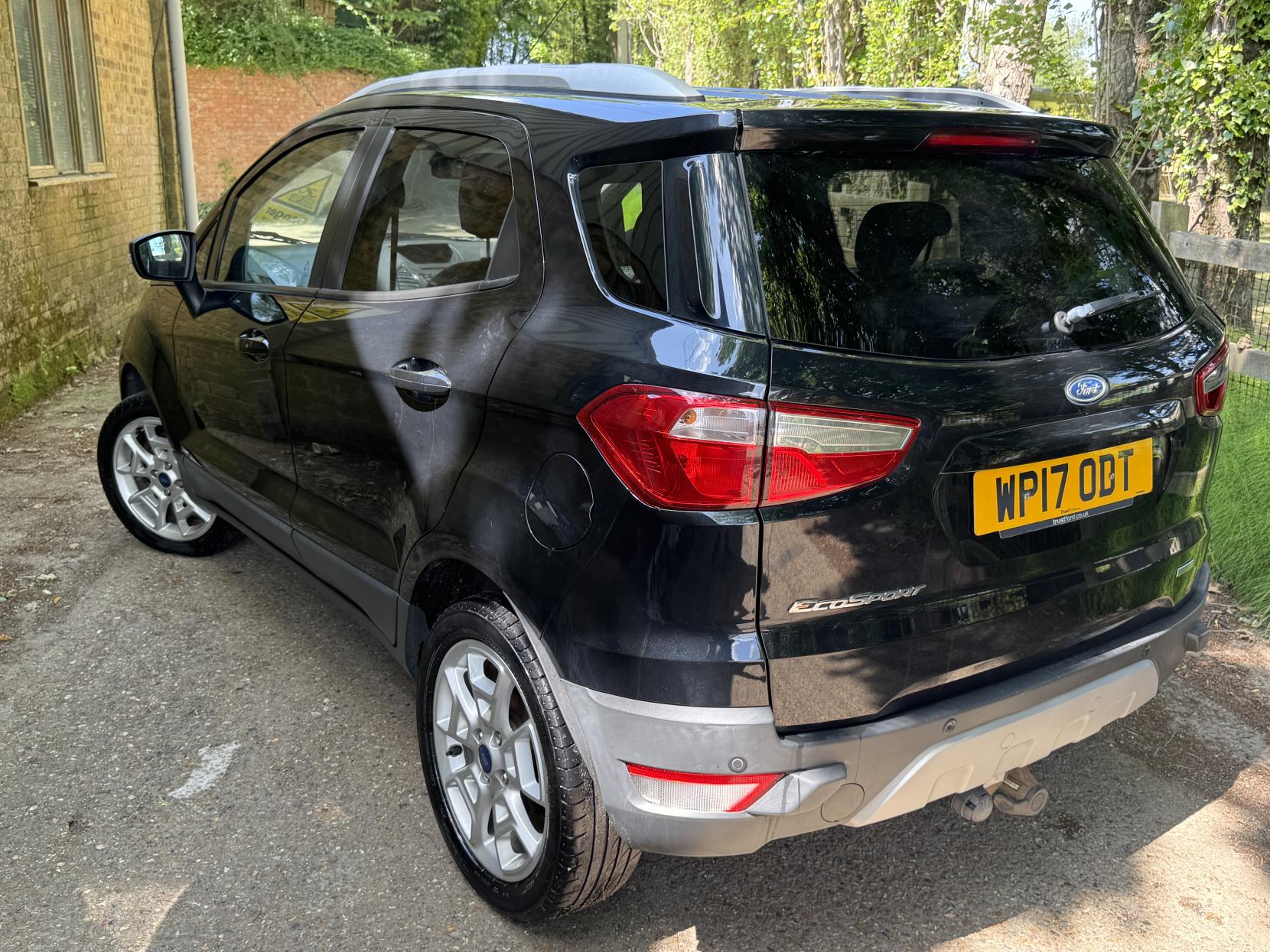 Ford EcoSport 1.0T EcoBoost Titanium SUV 5dr Petrol Manual 2WD Euro 5 (s/s) (125 ps)