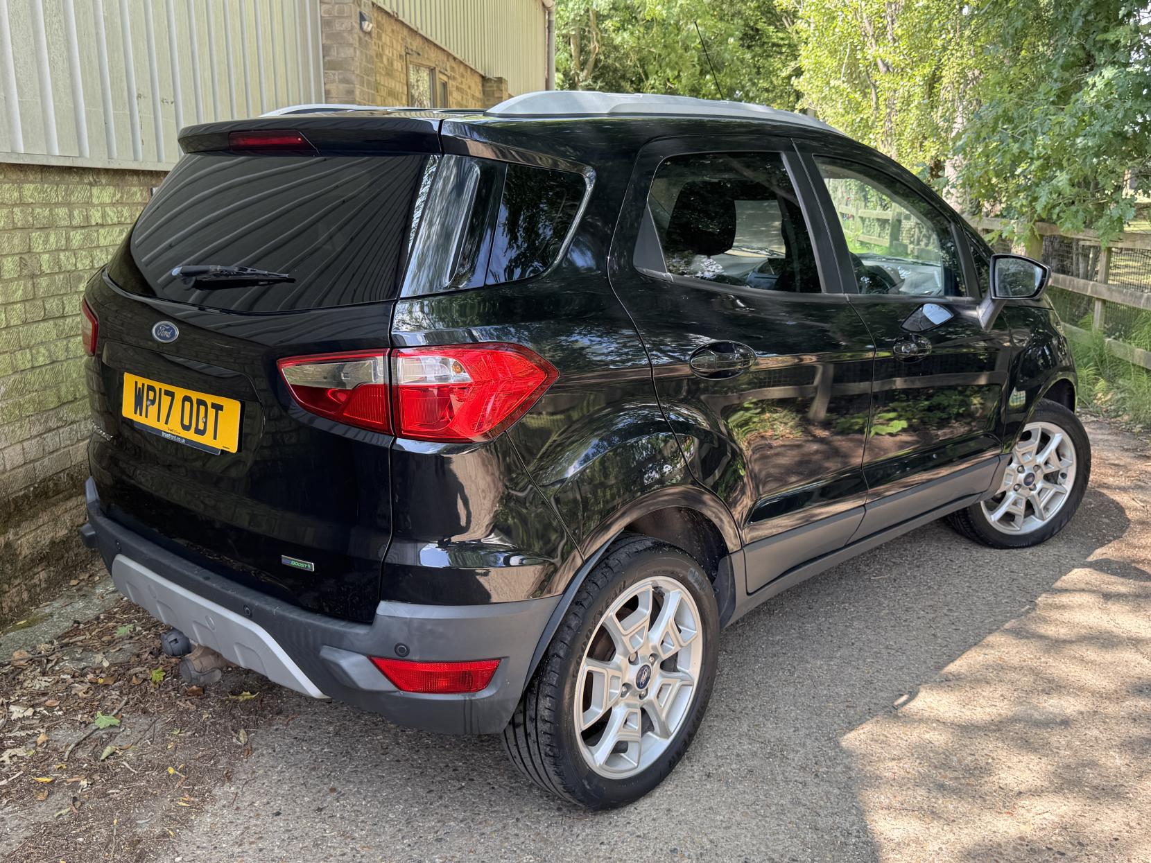 Ford EcoSport 1.0T EcoBoost Titanium SUV 5dr Petrol Manual 2WD Euro 5 (s/s) (125 ps)