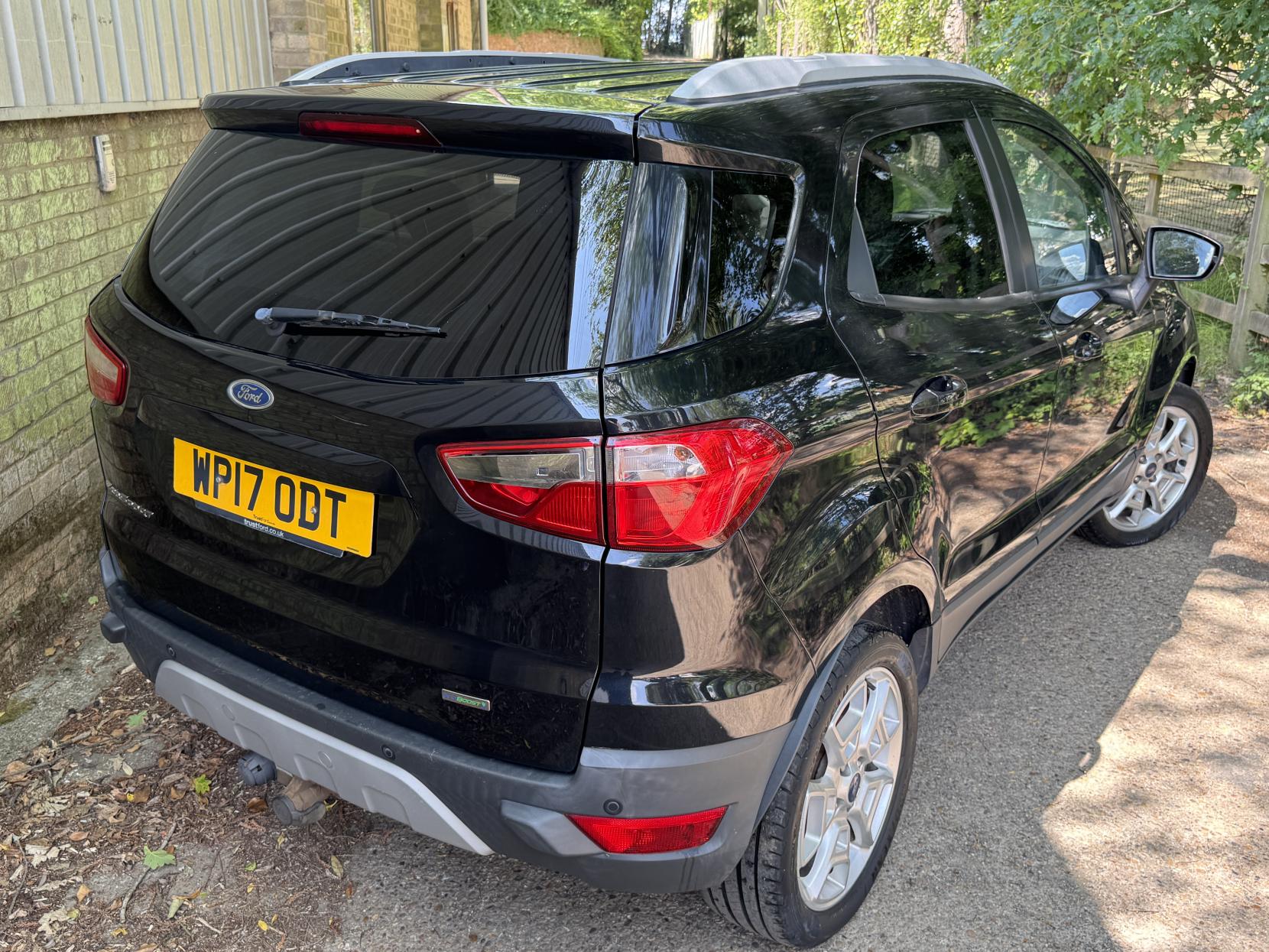 Ford EcoSport 1.0T EcoBoost Titanium SUV 5dr Petrol Manual 2WD Euro 5 (s/s) (125 ps)