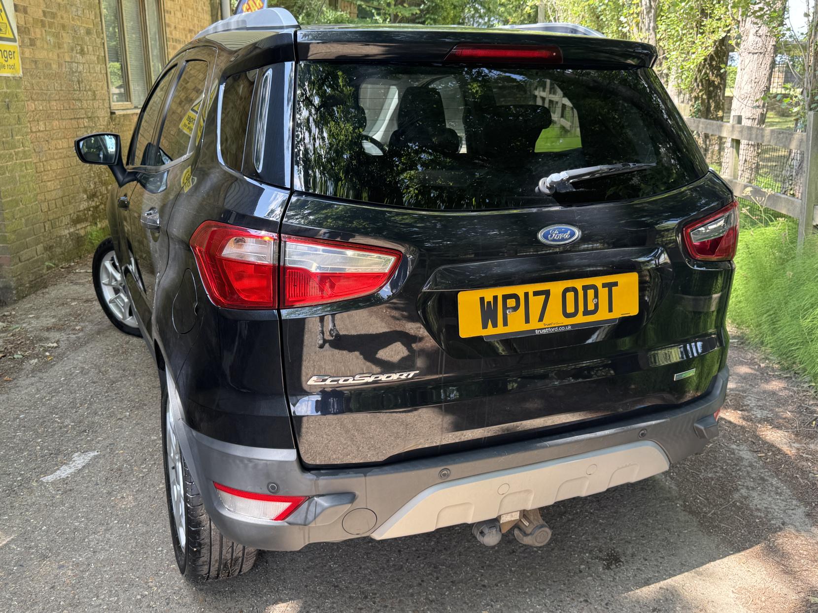 Ford EcoSport 1.0T EcoBoost Titanium SUV 5dr Petrol Manual 2WD Euro 5 (s/s) (125 ps)