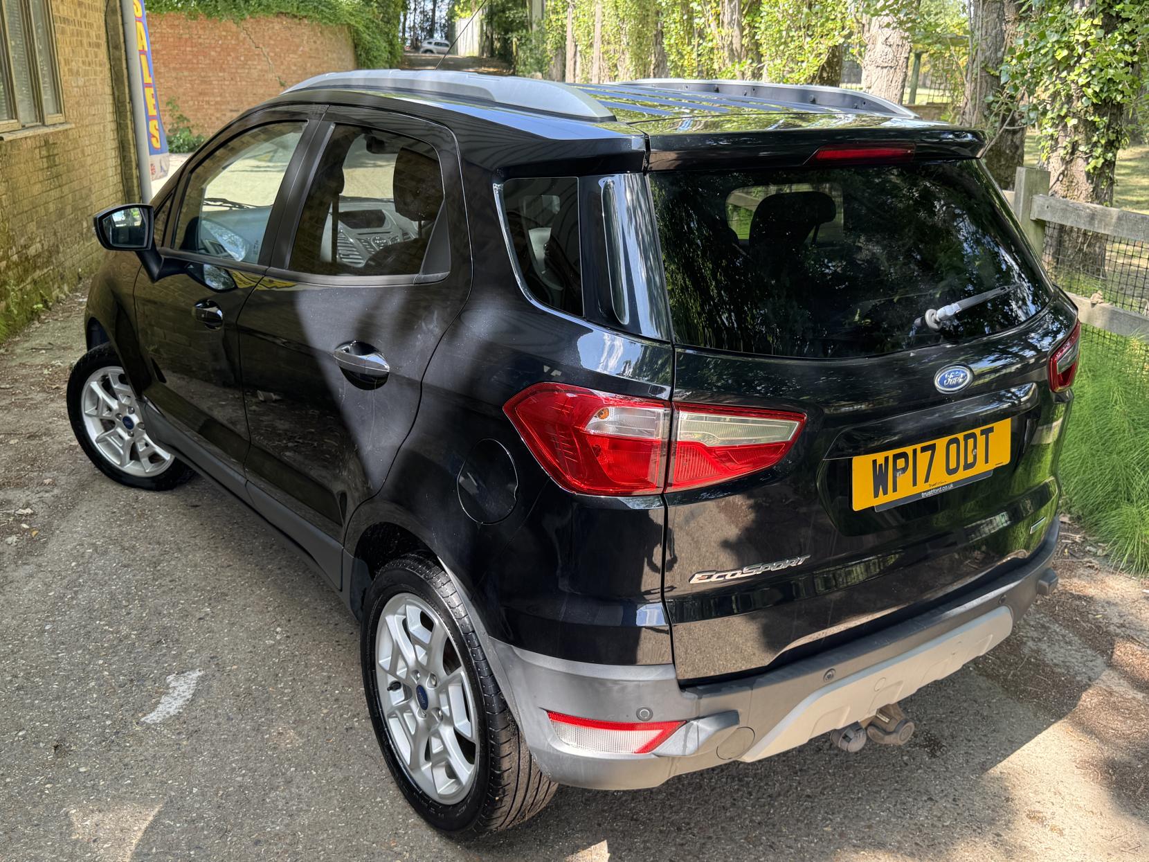 Ford EcoSport 1.0T EcoBoost Titanium SUV 5dr Petrol Manual 2WD Euro 5 (s/s) (125 ps)