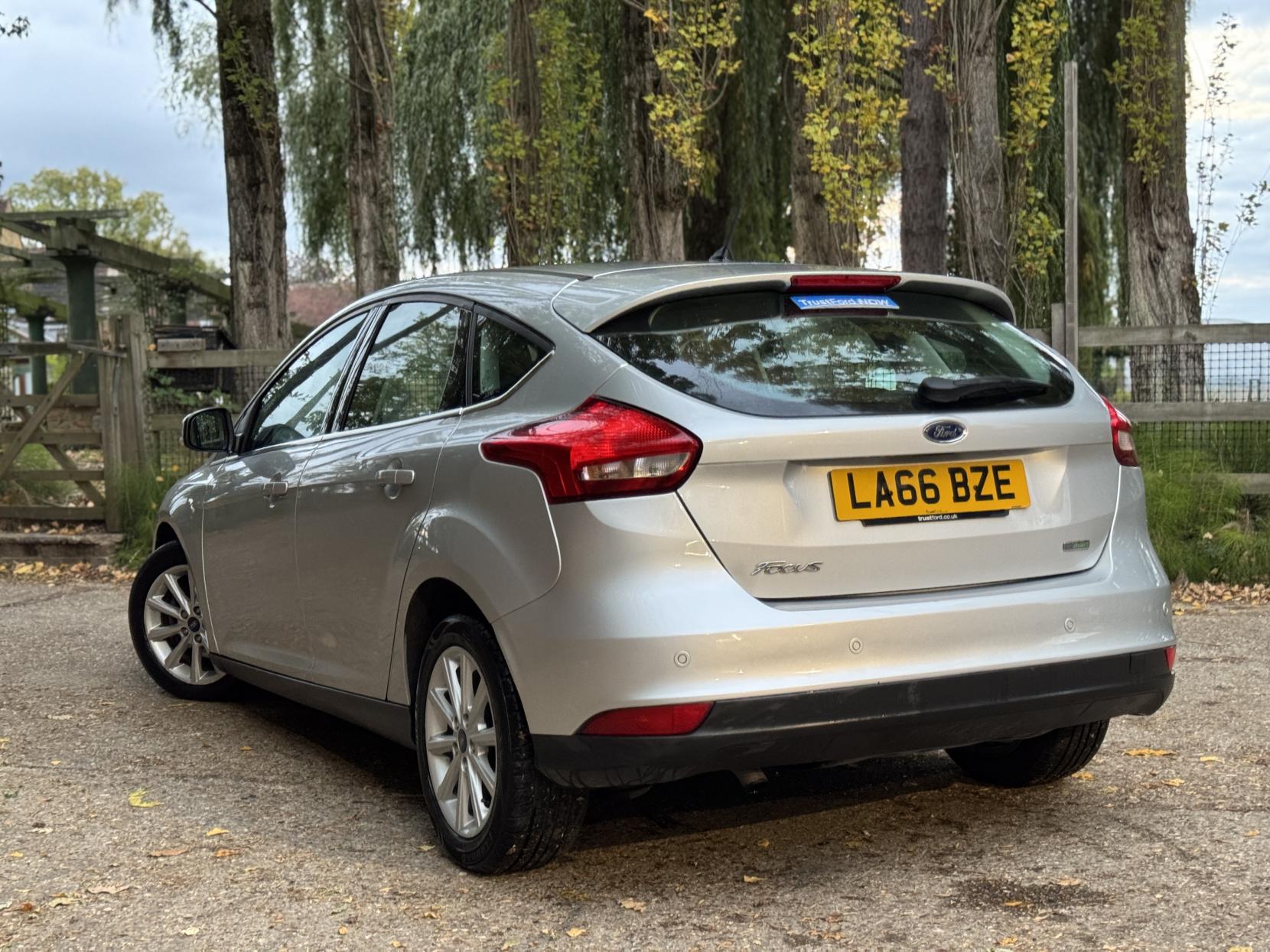 Ford Focus 1.0T EcoBoost Titanium Hatchback 5dr Petrol Manual Euro 6 (s/s) (125 ps)