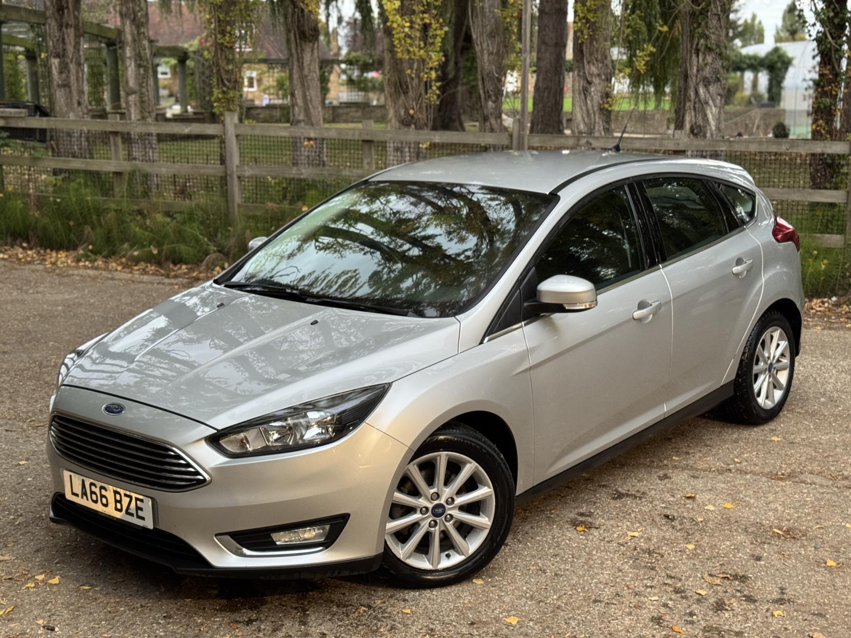 Ford Focus 1.0T EcoBoost Titanium Hatchback 5dr Petrol Manual Euro 6 (s/s) (125 ps)