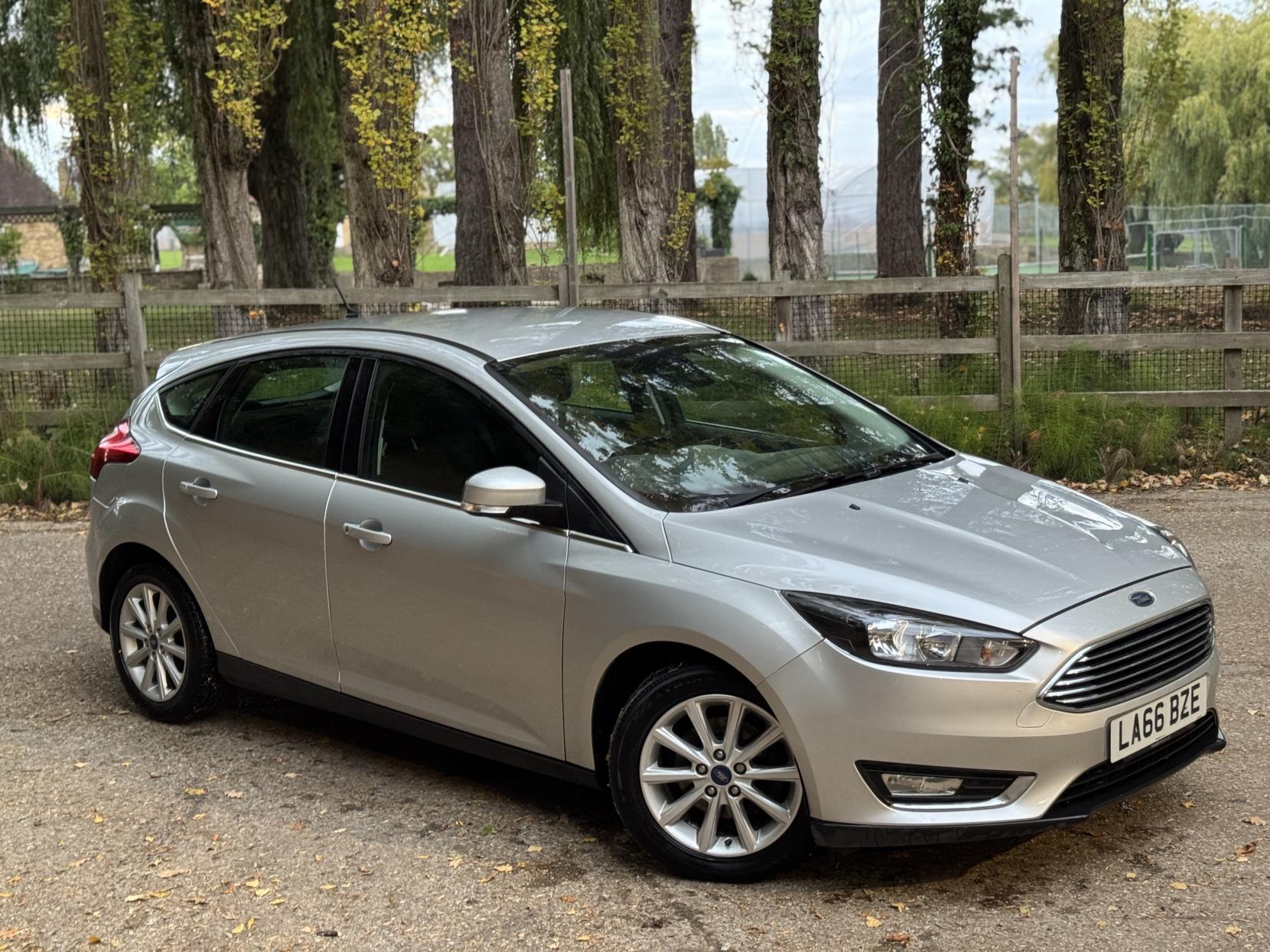 Ford Focus 1.0T EcoBoost Titanium Hatchback 5dr Petrol Manual Euro 6 (s/s) (125 ps)