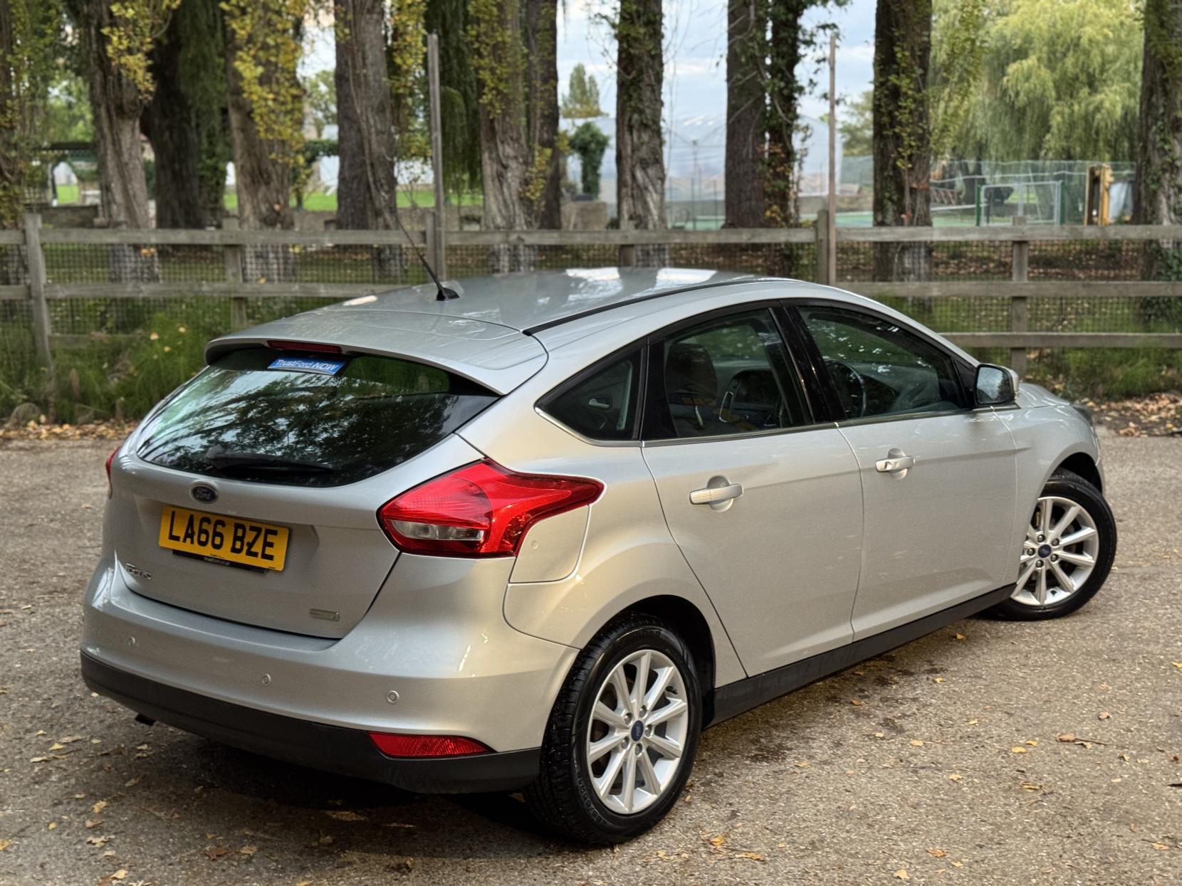 Ford Focus 1.0T EcoBoost Titanium Hatchback 5dr Petrol Manual Euro 6 (s/s) (125 ps)