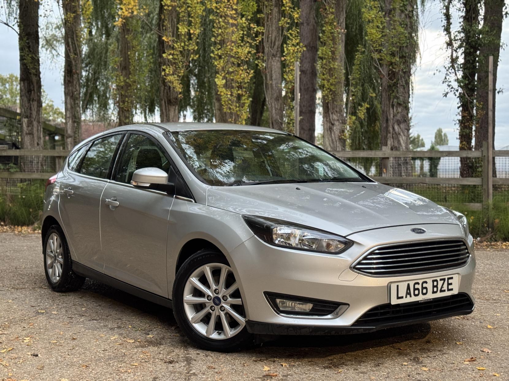 Ford Focus 1.0T EcoBoost Titanium Hatchback 5dr Petrol Manual Euro 6 (s/s) (125 ps)
