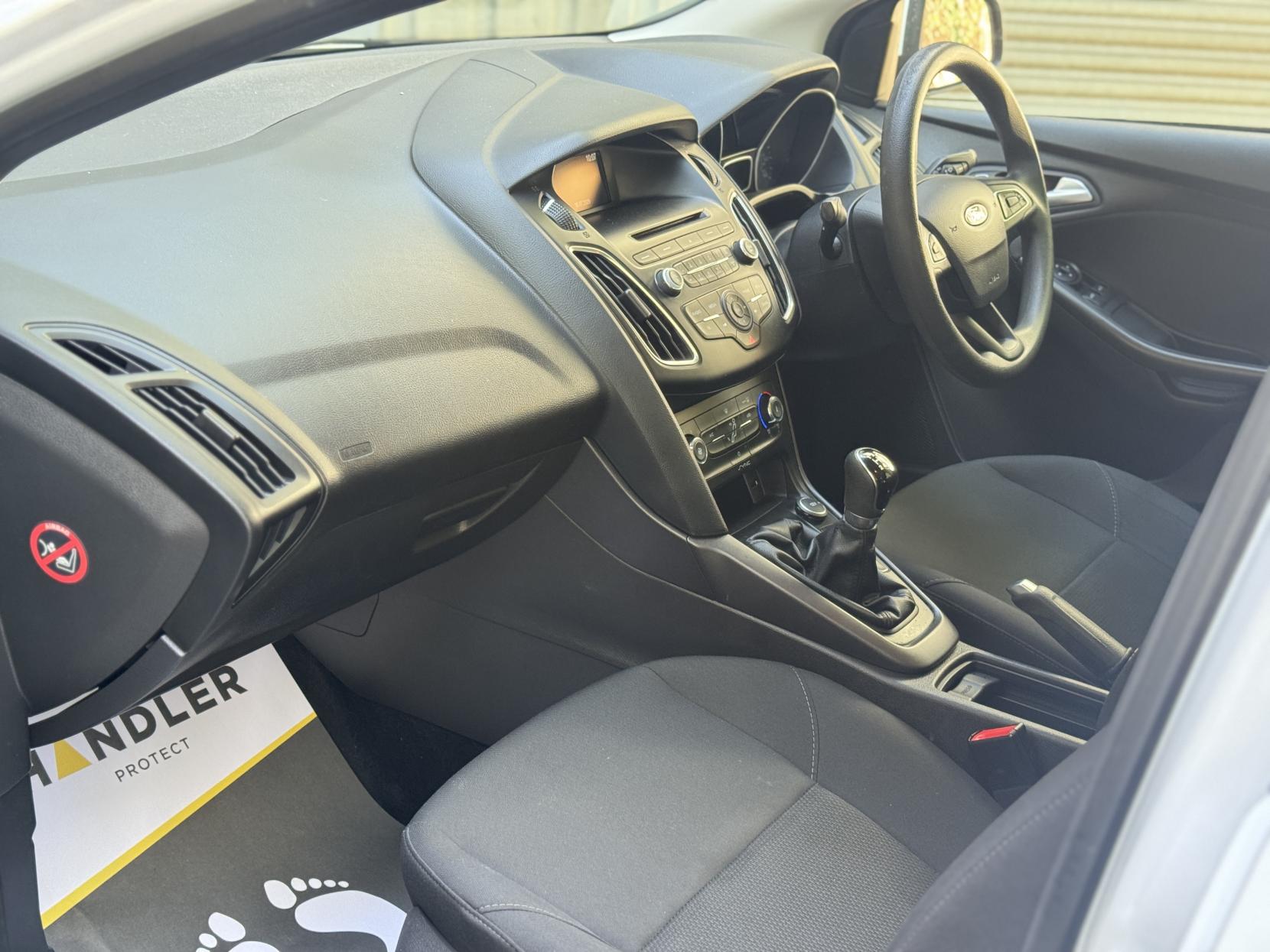 Ford Focus 1.0T EcoBoost 99g Style Hatchback 5dr Petrol Manual Euro 6 (s/s) (100 ps)