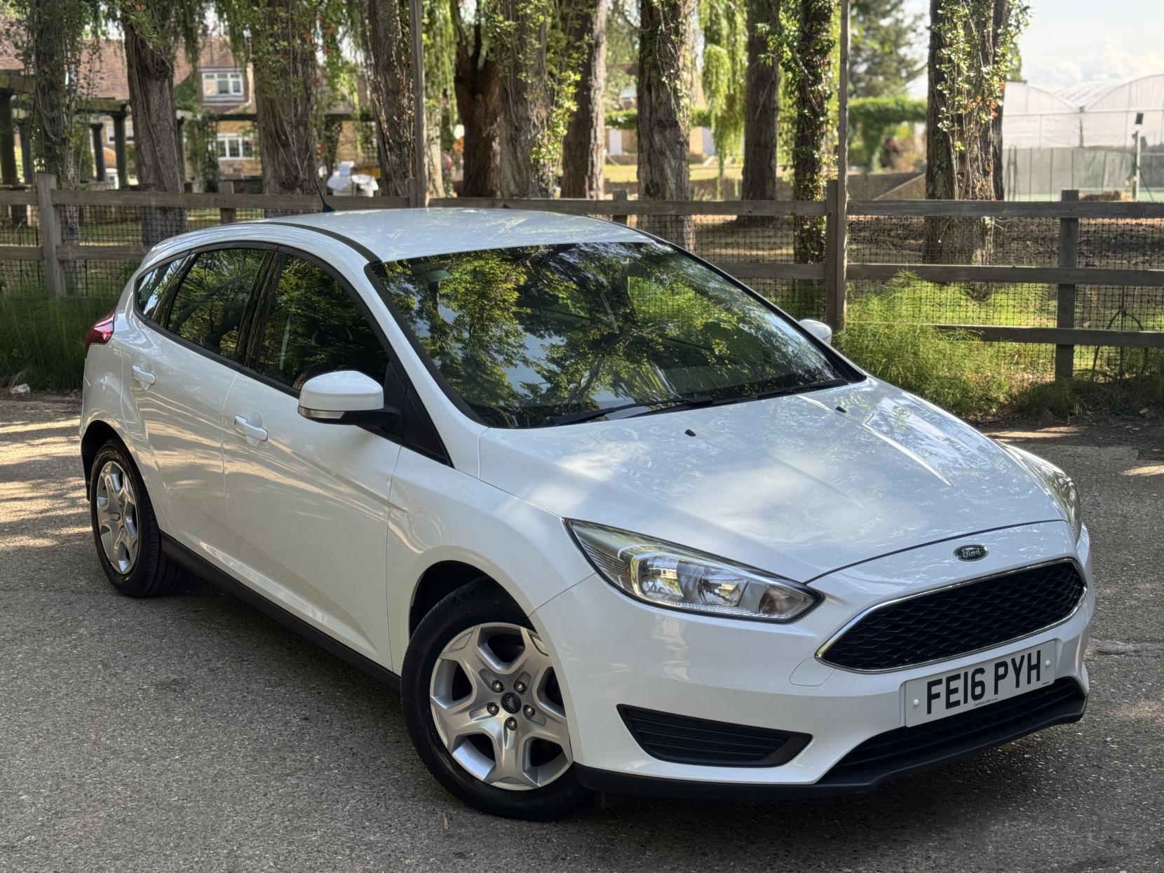 Ford Focus 1.0T EcoBoost 99g Style Hatchback 5dr Petrol Manual Euro 6 (s/s) (100 ps)