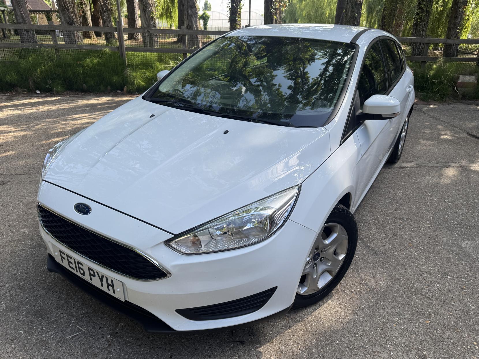 Ford Focus 1.0T EcoBoost 99g Style Hatchback 5dr Petrol Manual Euro 6 (s/s) (100 ps)