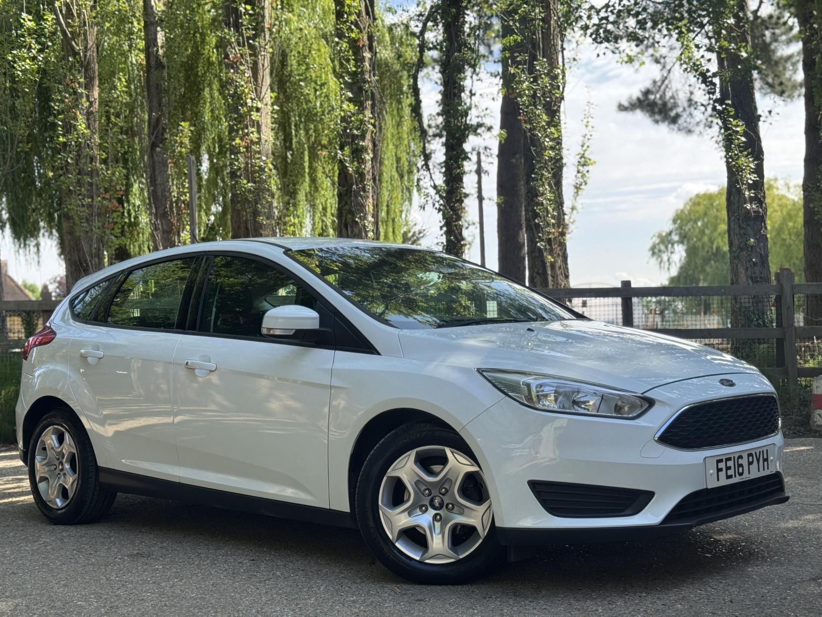 Ford Focus 1.0T EcoBoost 99g Style Hatchback 5dr Petrol Manual Euro 6 (s/s) (100 ps)