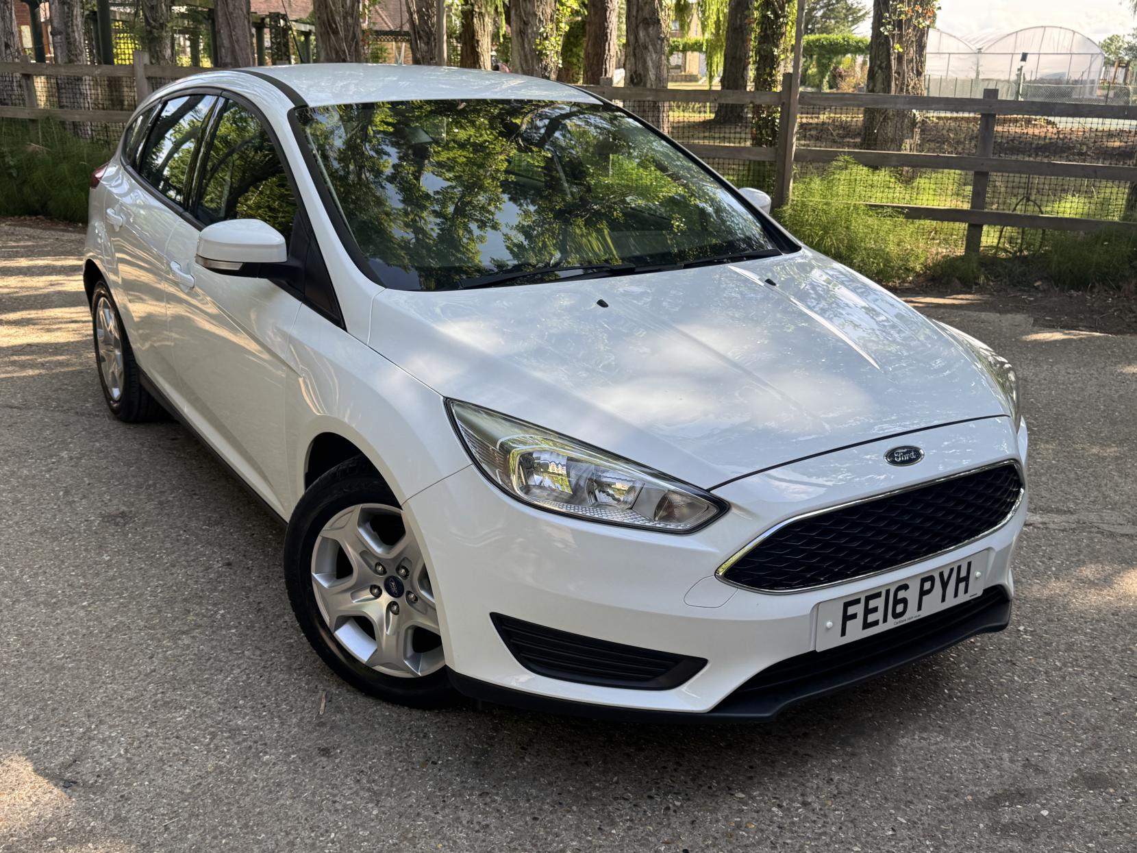 Ford Focus 1.0T EcoBoost 99g Style Hatchback 5dr Petrol Manual Euro 6 (s/s) (100 ps)