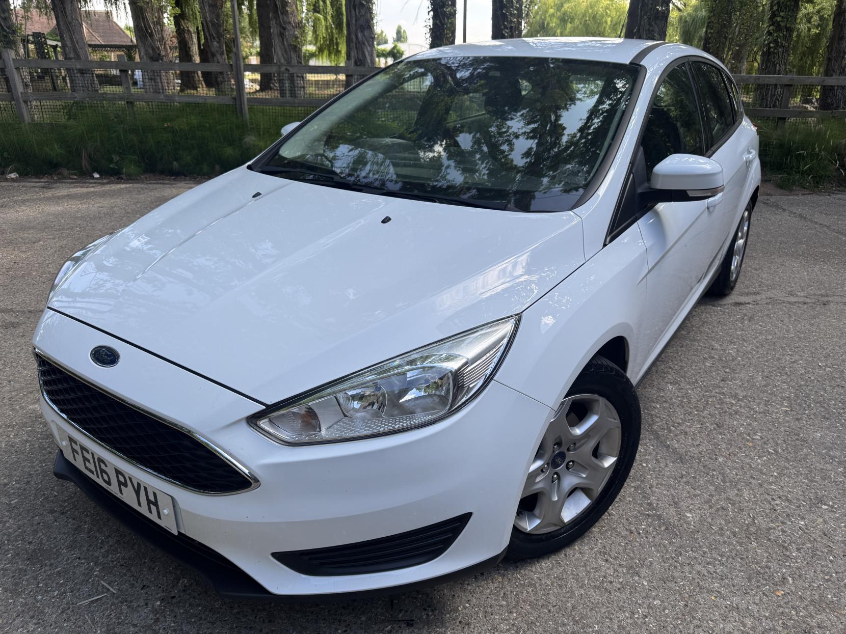 Ford Focus 1.0T EcoBoost 99g Style Hatchback 5dr Petrol Manual Euro 6 (s/s) (100 ps)