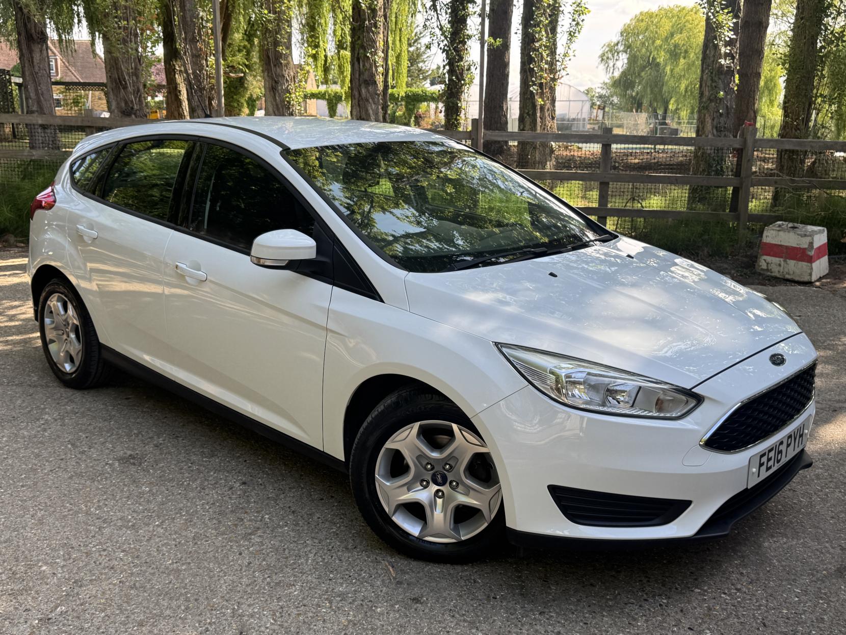 Ford Focus 1.0T EcoBoost 99g Style Hatchback 5dr Petrol Manual Euro 6 (s/s) (100 ps)