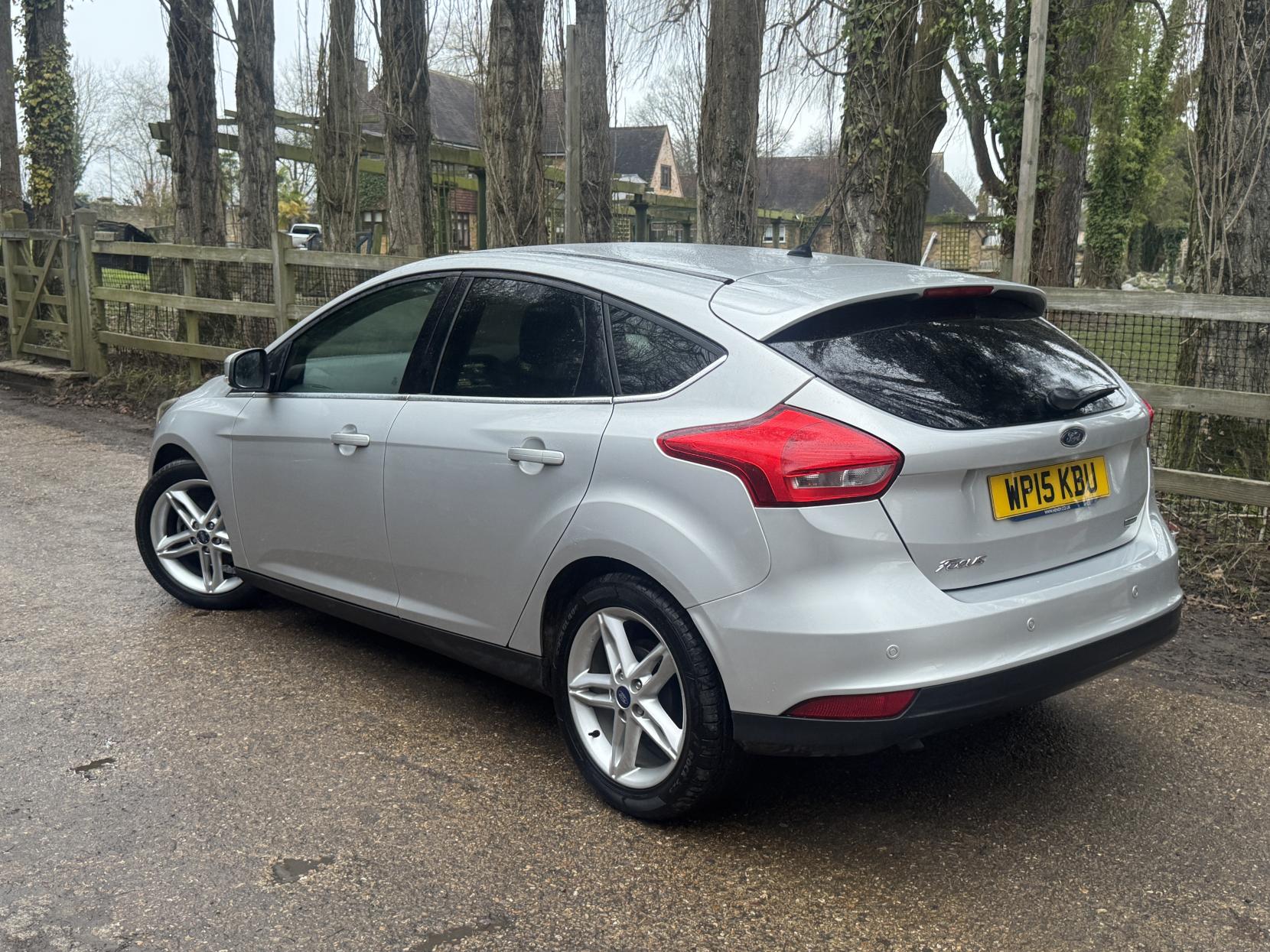 Ford Focus 1.0T EcoBoost Titanium Hatchback 5dr Petrol Manual Euro 6 (s/s) (125 ps)