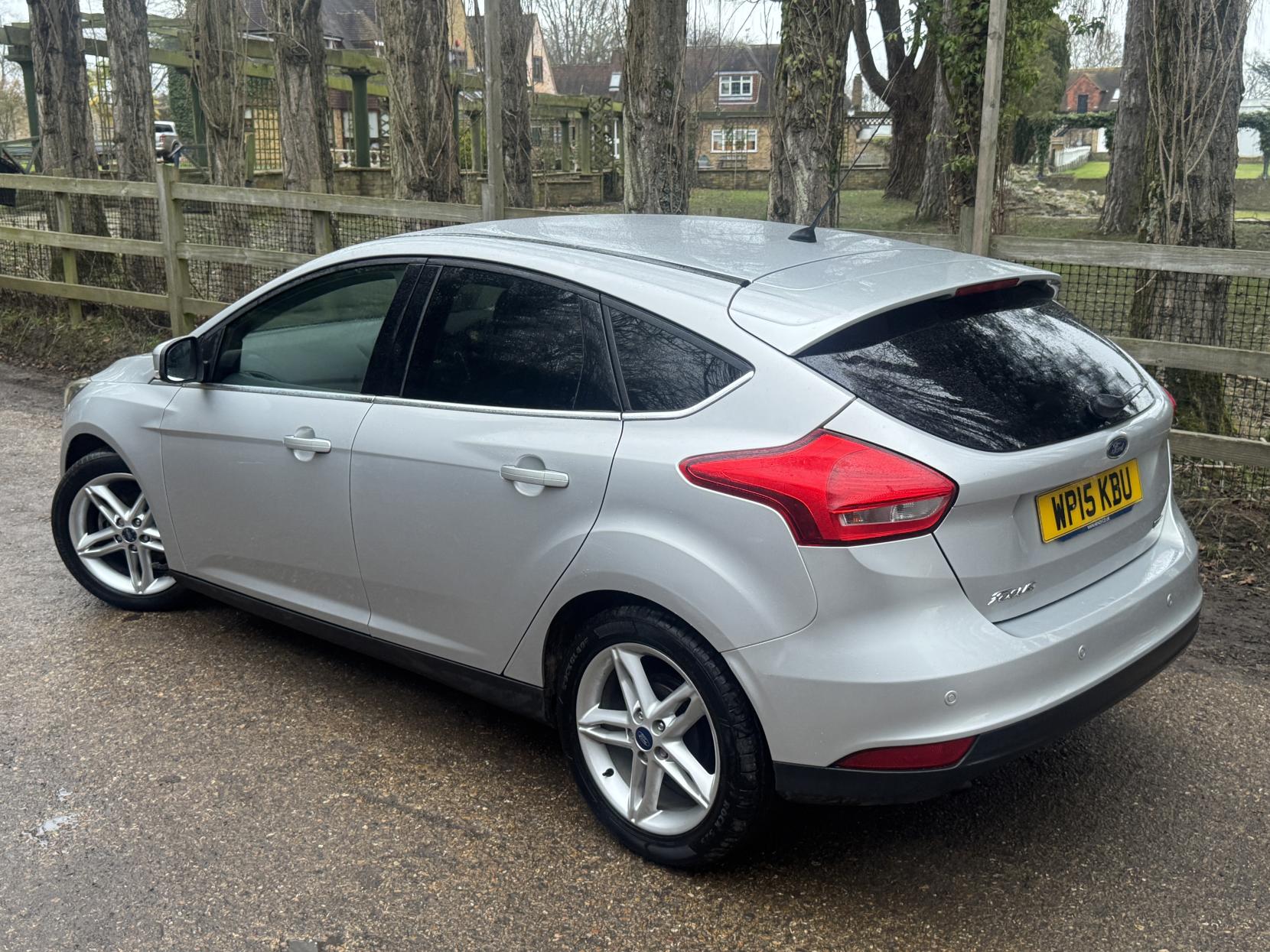 Ford Focus 1.0T EcoBoost Titanium Hatchback 5dr Petrol Manual Euro 6 (s/s) (125 ps)