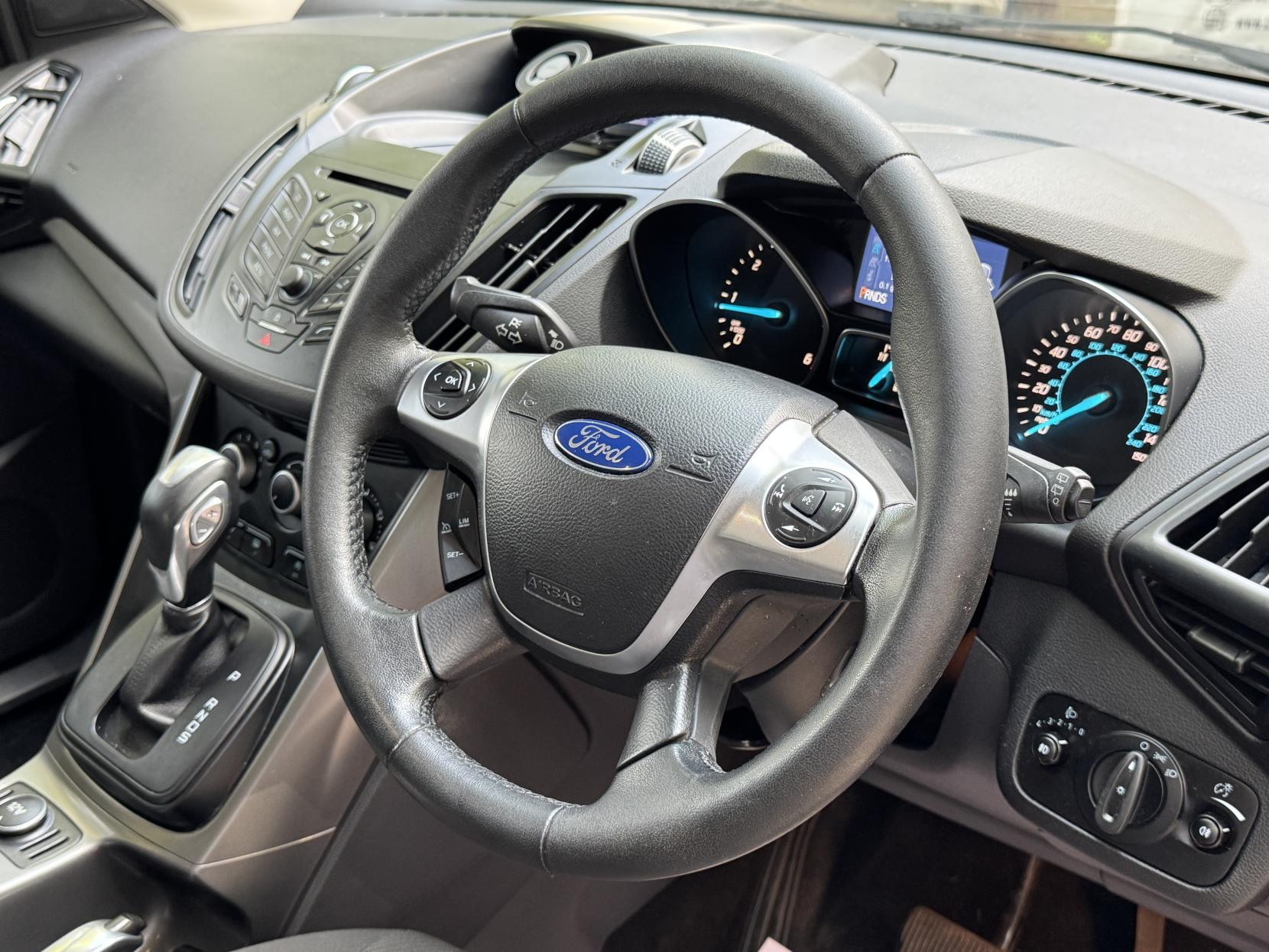Ford Kuga 2.0 TDCi Zetec SUV 5dr Diesel Powershift AWD Euro 6 (s/s) (150 ps)