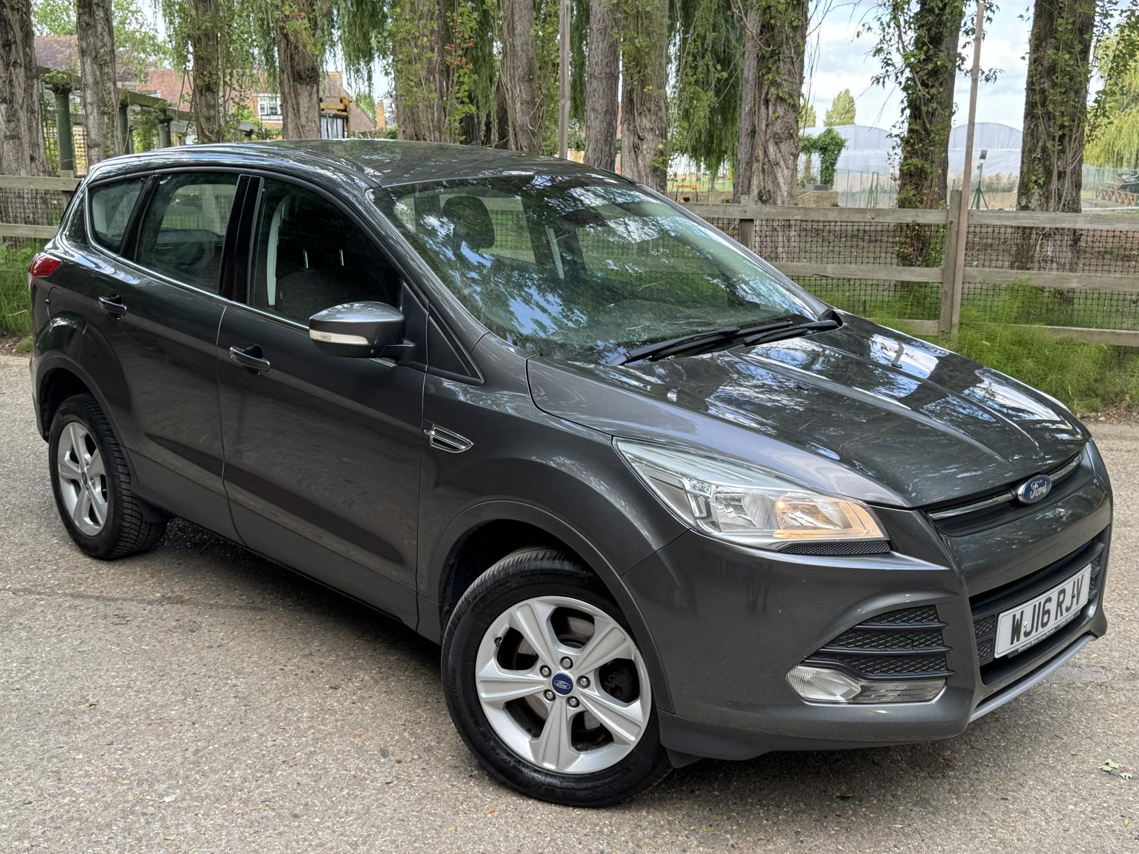 Ford Kuga 2.0 TDCi Zetec SUV 5dr Diesel Powershift AWD Euro 6 (s/s) (150 ps)