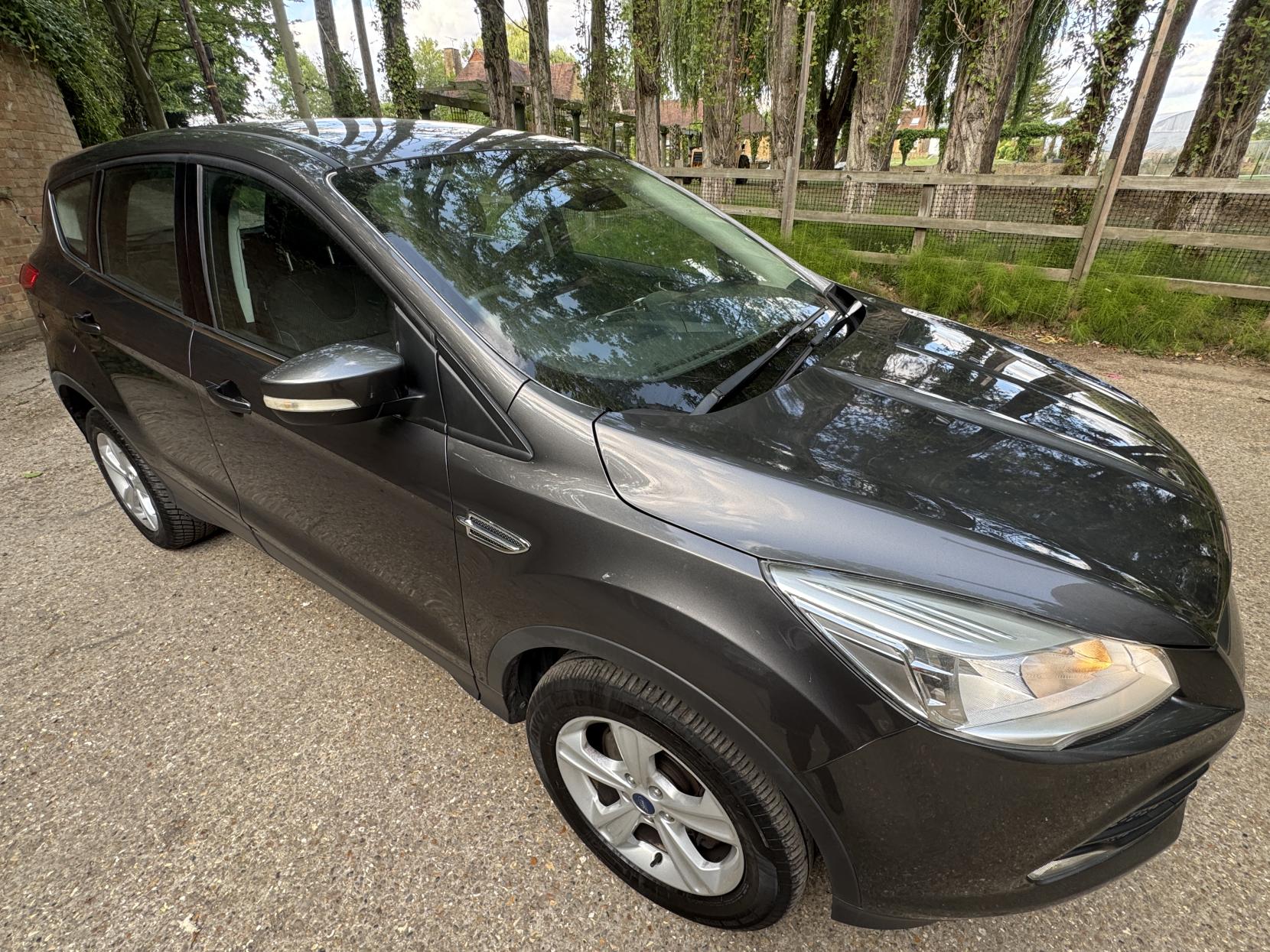 Ford Kuga 2.0 TDCi Zetec SUV 5dr Diesel Powershift AWD Euro 6 (s/s) (150 ps)