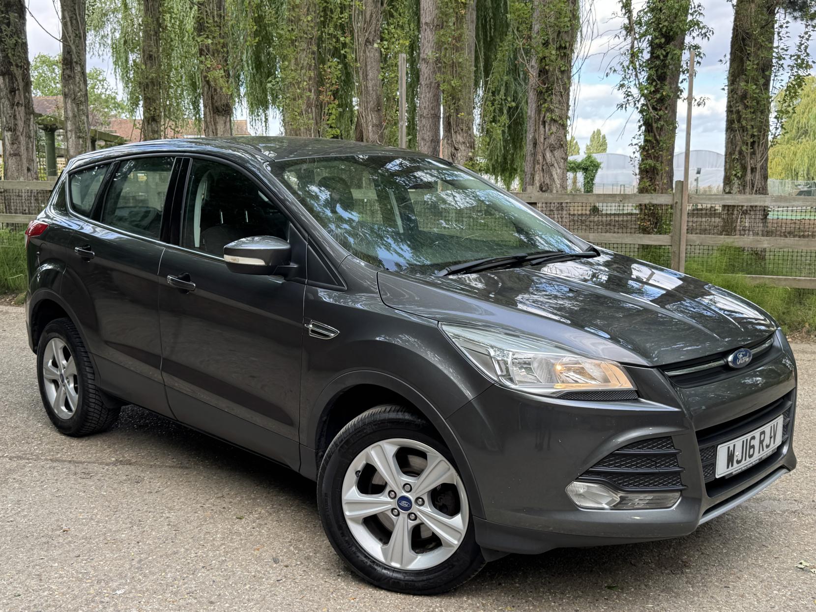 Ford Kuga 2.0 TDCi Zetec SUV 5dr Diesel Powershift AWD Euro 6 (s/s) (150 ps)