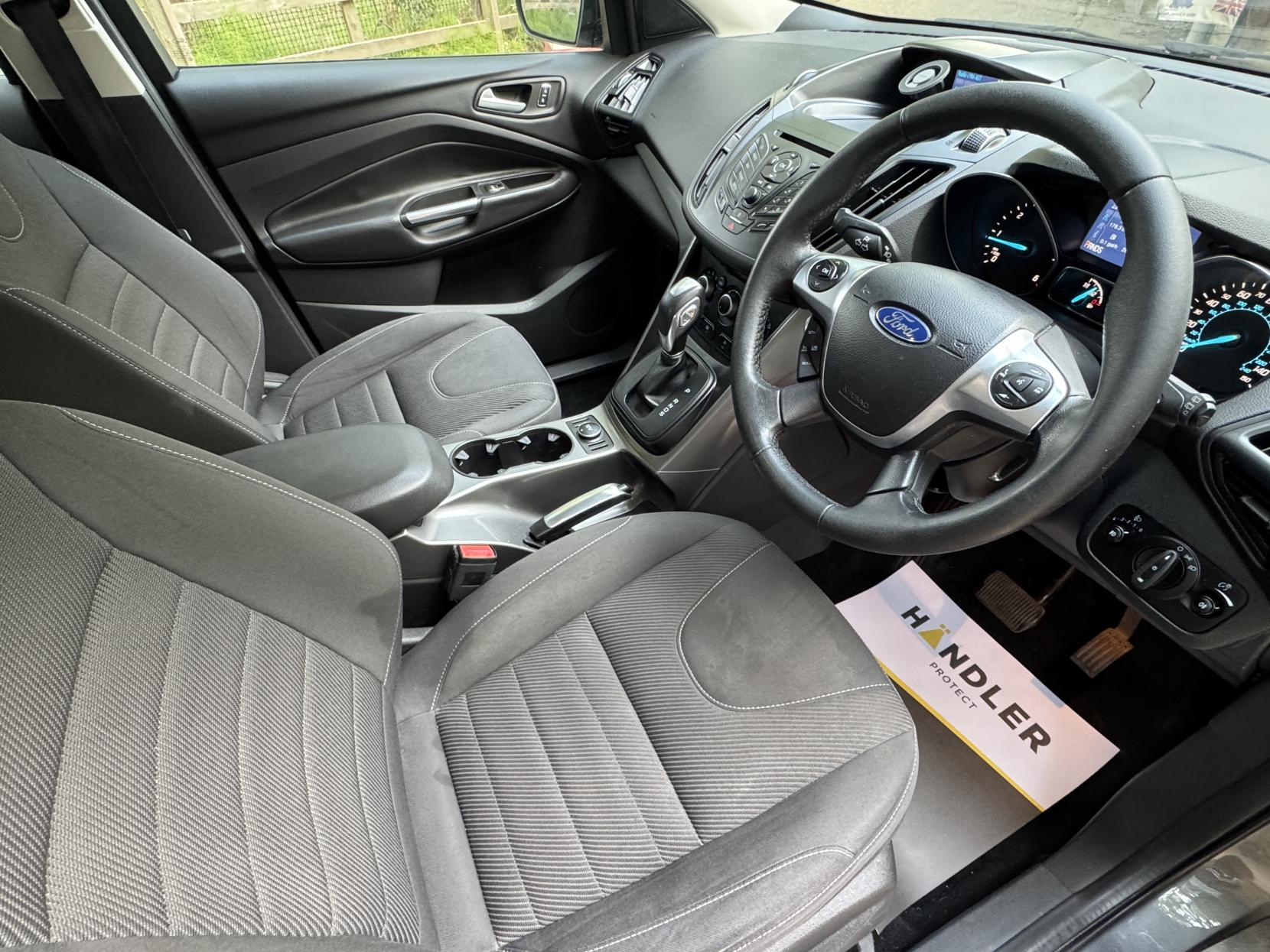 Ford Kuga 2.0 TDCi Zetec SUV 5dr Diesel Powershift AWD Euro 6 (s/s) (150 ps)