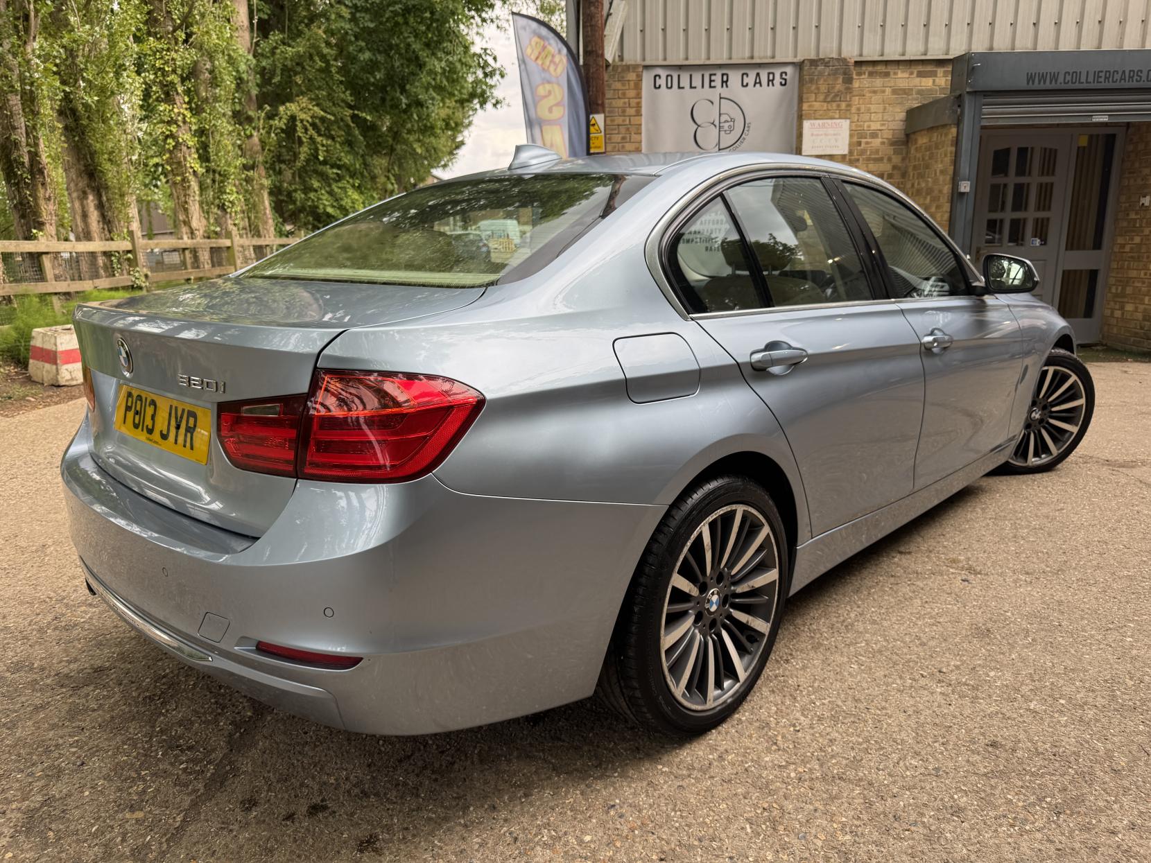 BMW 3 Series 2.0 320i Luxury Saloon 4dr Petrol Manual Euro 6 (s/s) (184 ps)