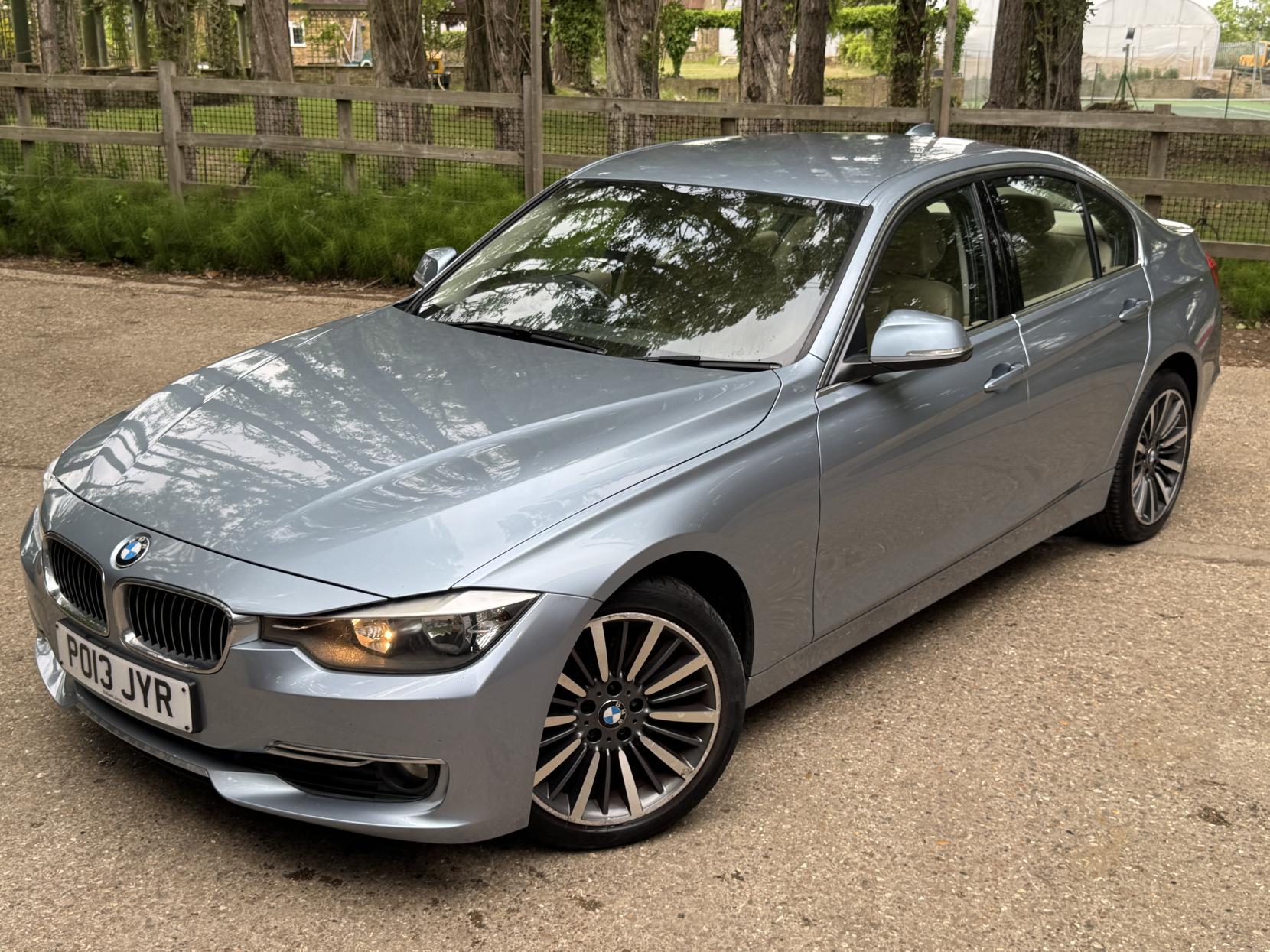 BMW 3 Series 2.0 320i Luxury Saloon 4dr Petrol Manual Euro 6 (s/s) (184 ps)