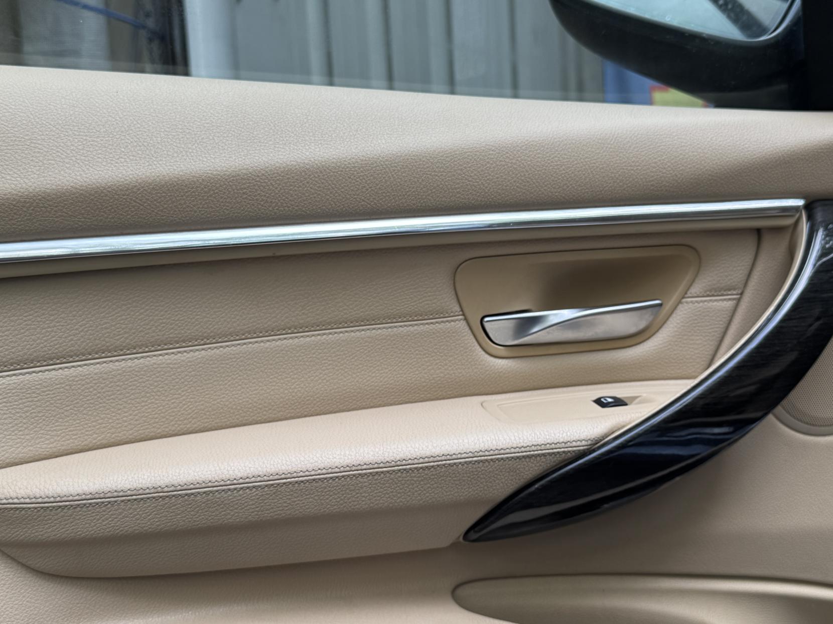 BMW 3 Series 2.0 320i Luxury Saloon 4dr Petrol Manual Euro 6 (s/s) (184 ps)