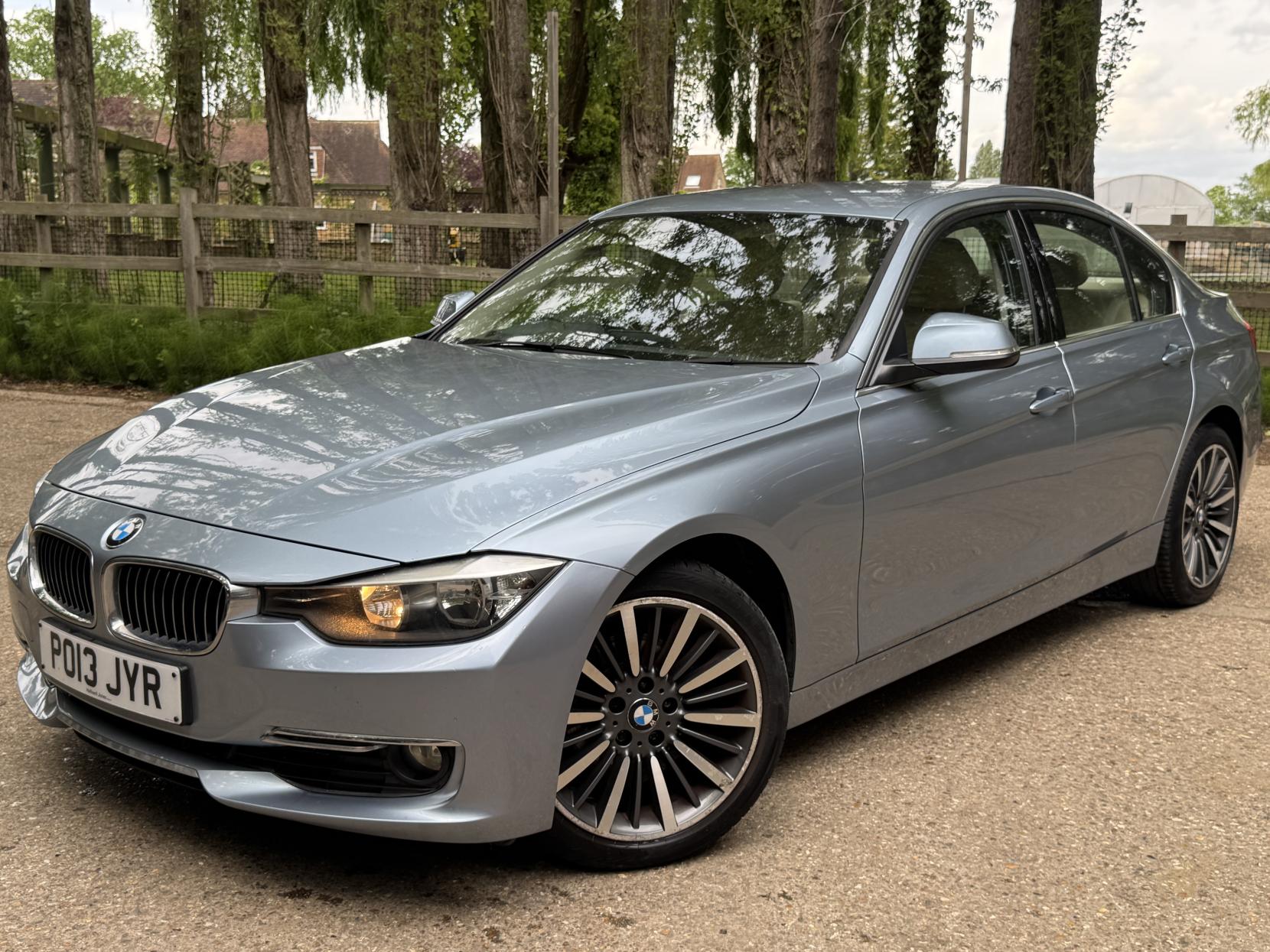 BMW 3 Series 2.0 320i Luxury Saloon 4dr Petrol Manual Euro 6 (s/s) (184 ps)