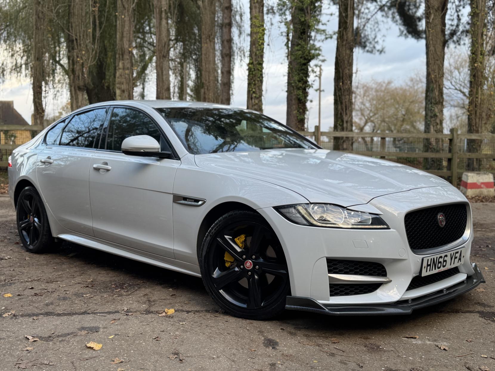 Jaguar XF 2.0d R-Sport Saloon 4dr Diesel Auto Euro 6 (s/s) (180 ps)