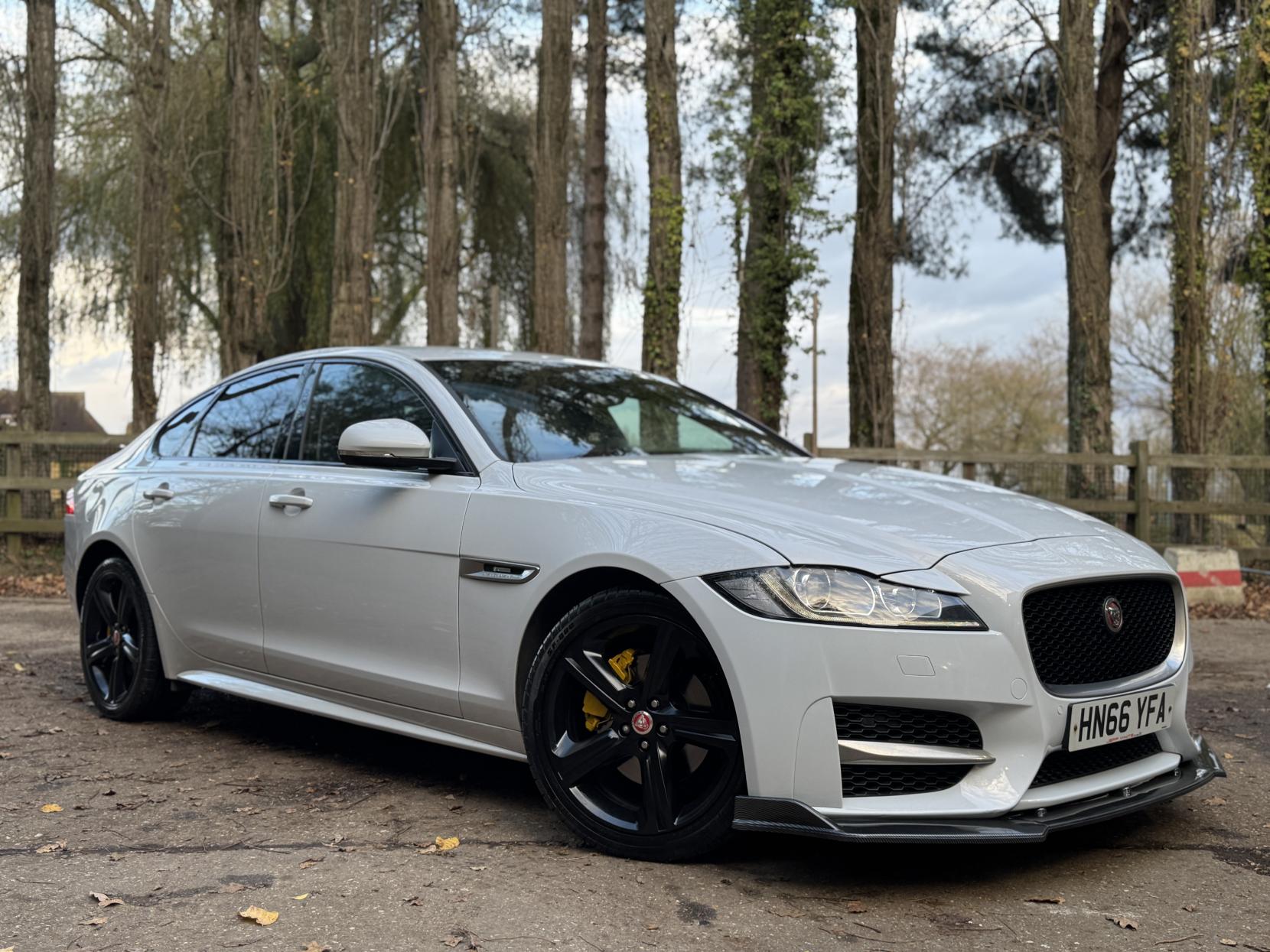 Jaguar XF 2.0d R-Sport Saloon 4dr Diesel Auto Euro 6 (s/s) (180 ps)