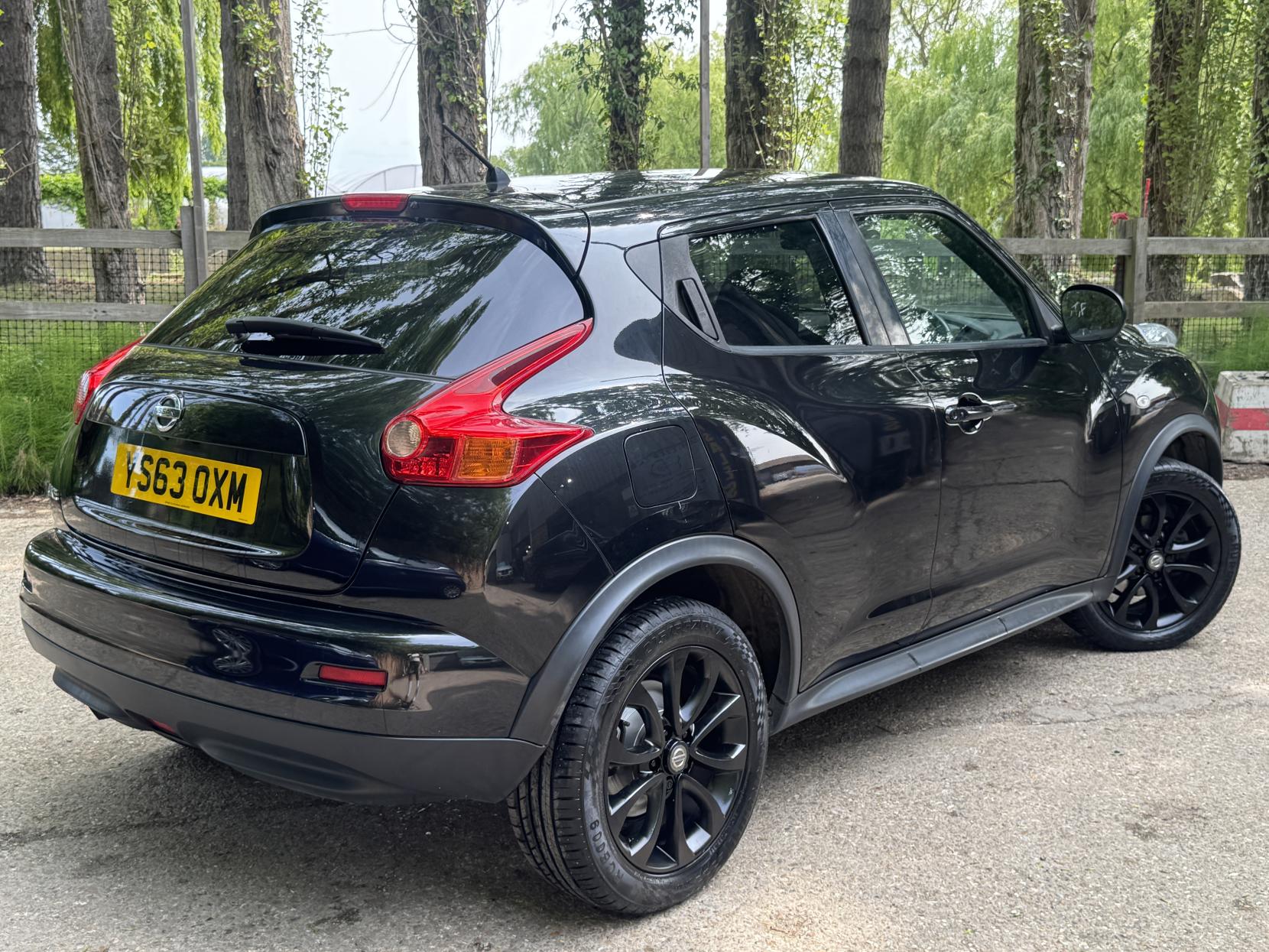 Nissan Juke 1.6 Tekna SUV 5dr Petrol Manual Euro 5 (s/s) (117 ps)