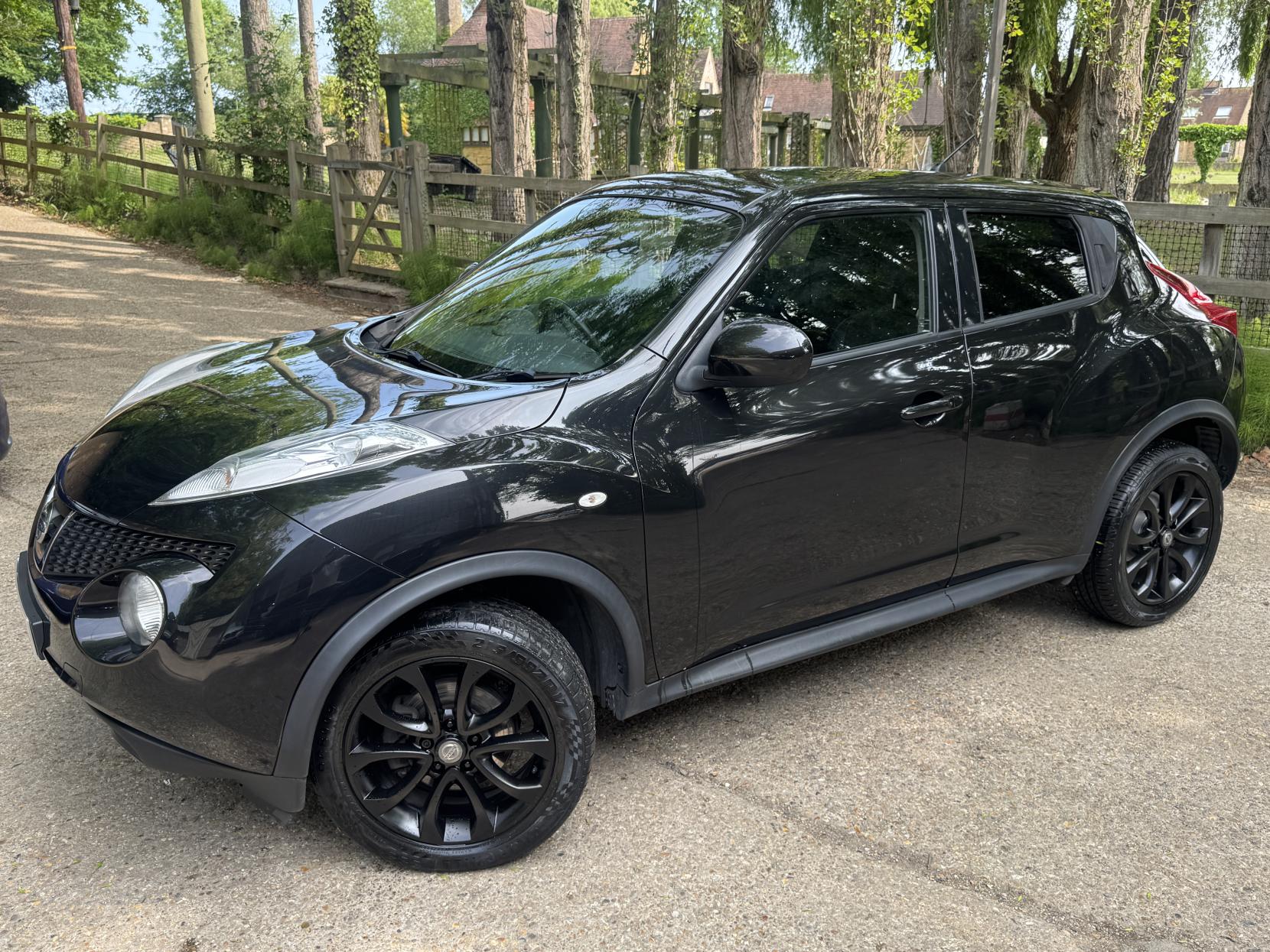Nissan Juke 1.6 Tekna SUV 5dr Petrol Manual Euro 5 (s/s) (117 ps)