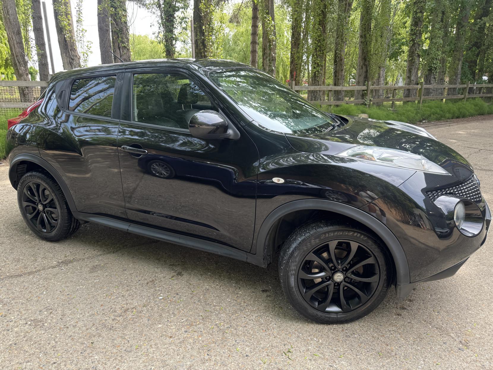 Nissan Juke 1.6 Tekna SUV 5dr Petrol Manual Euro 5 (s/s) (117 ps)