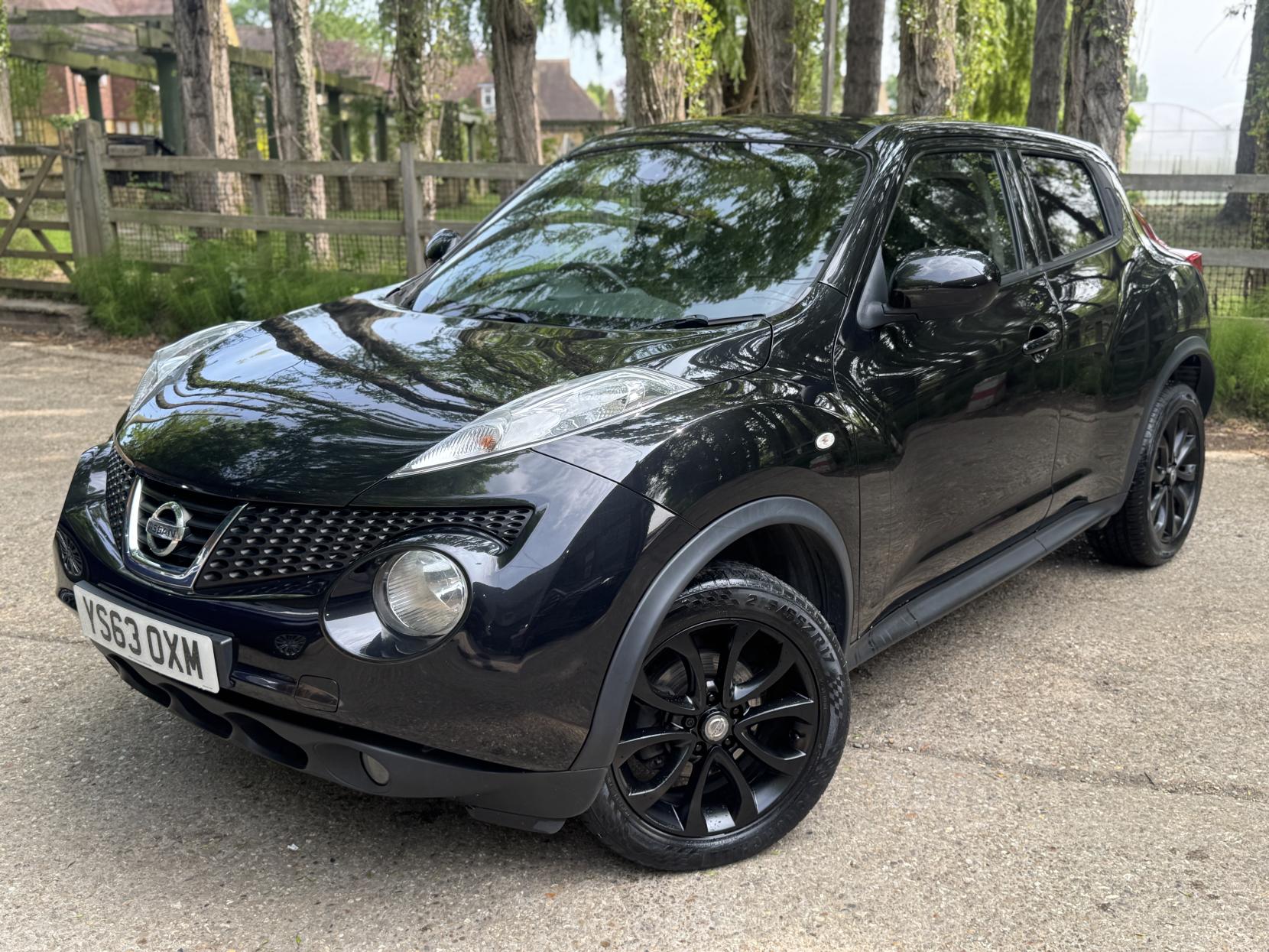 Nissan Juke 1.6 Tekna SUV 5dr Petrol Manual Euro 5 (s/s) (117 ps)