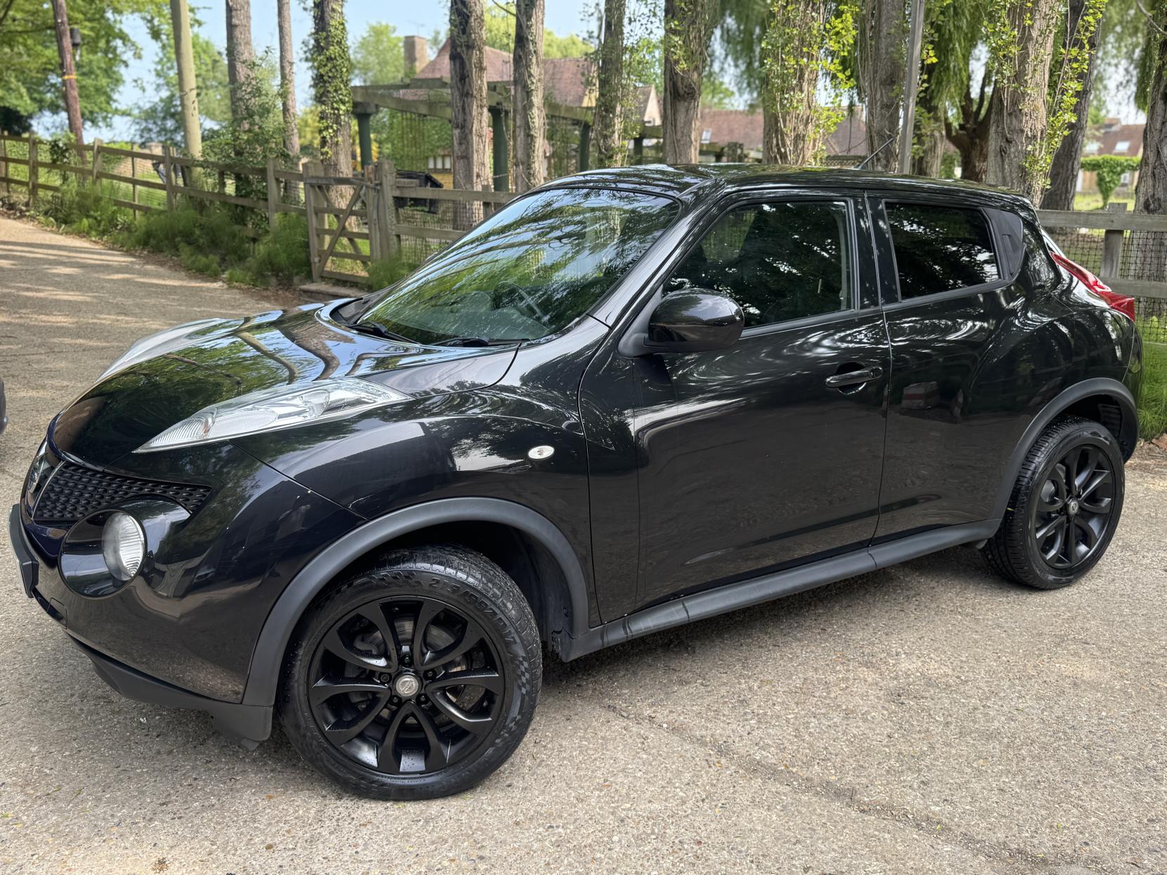 Nissan Juke 1.6 Tekna SUV 5dr Petrol Manual Euro 5 (s/s) (117 ps)