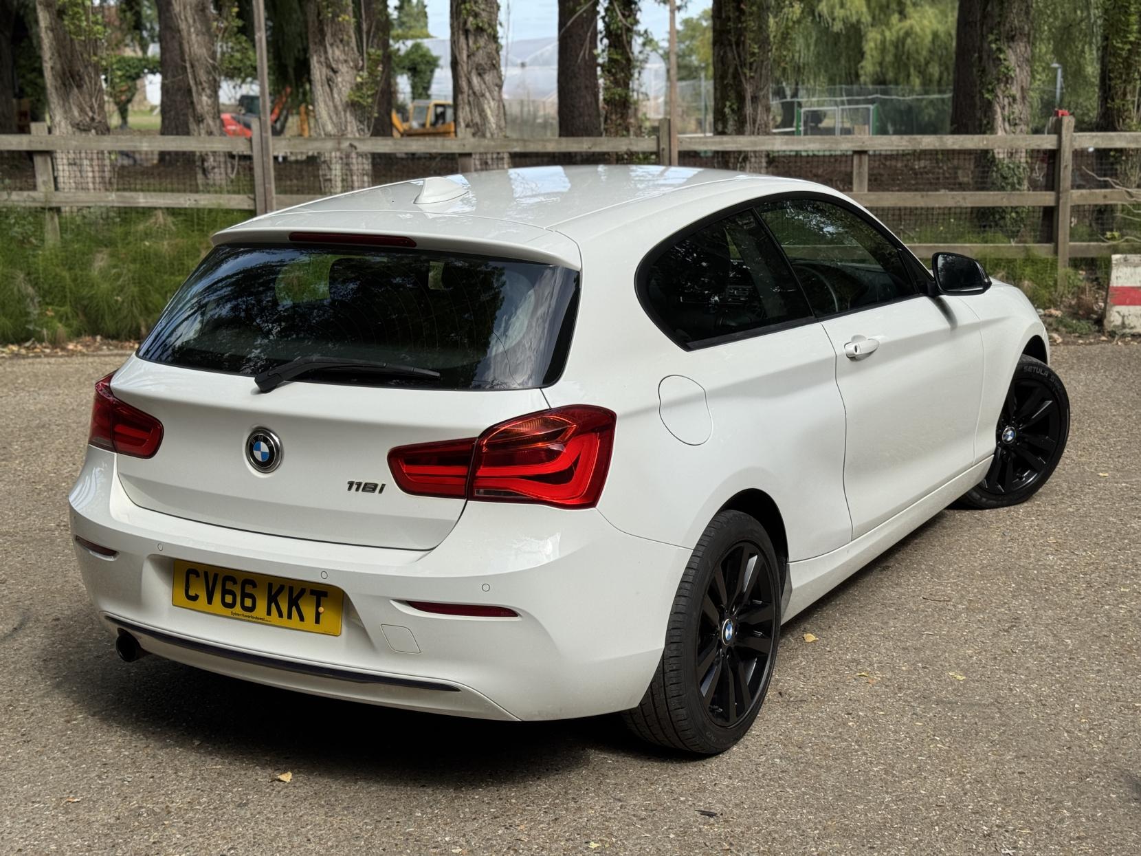 BMW 1 Series 1.5 118i Sport Hatchback 3dr Petrol Manual Euro 6 (s/s) (136 ps)