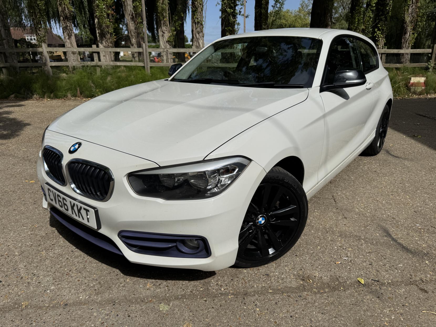 BMW 1 Series 1.5 118i Sport Hatchback 3dr Petrol Manual Euro 6 (s/s) (136 ps)