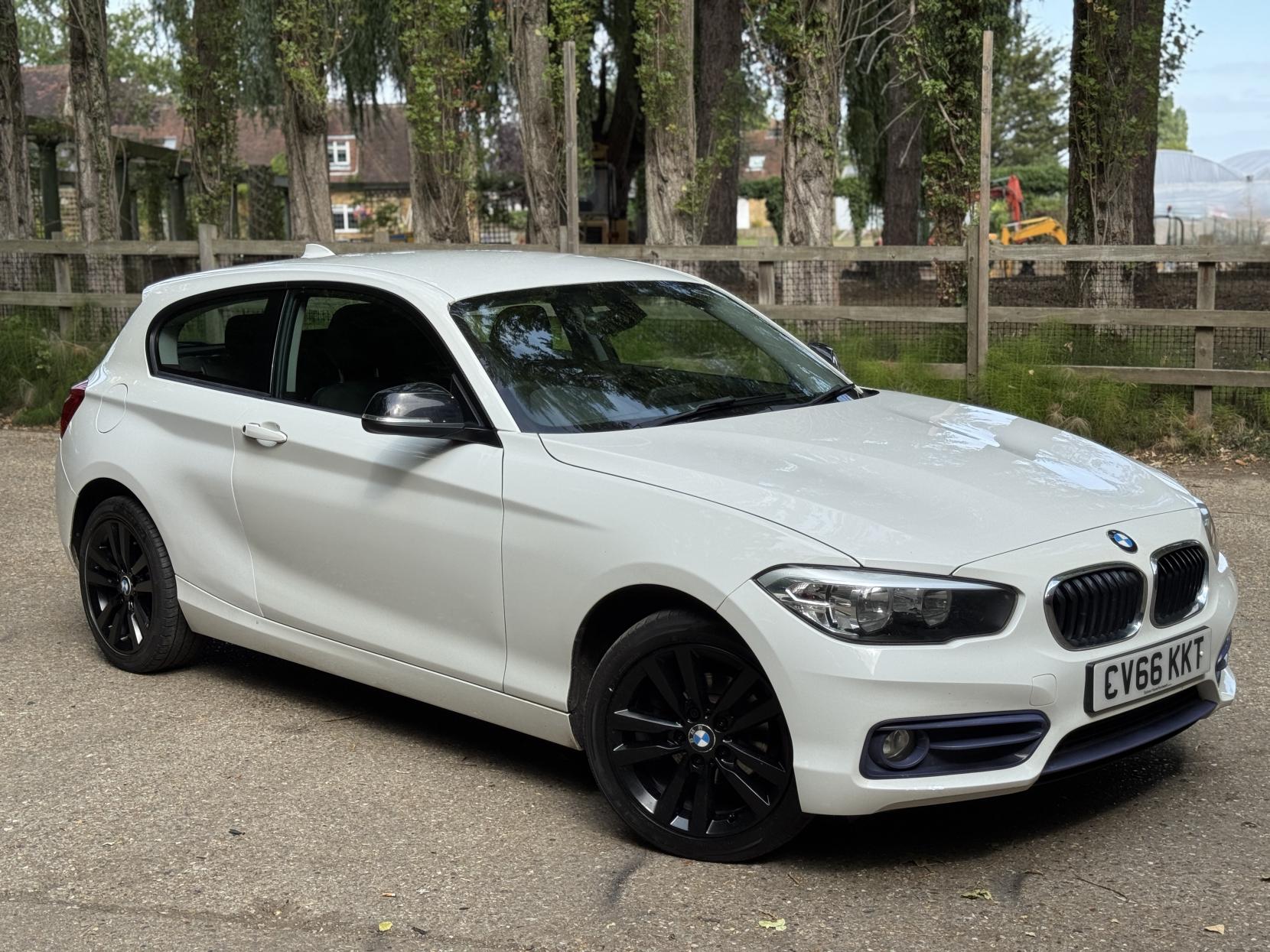BMW 1 Series 1.5 118i Sport Hatchback 3dr Petrol Manual Euro 6 (s/s) (136 ps)