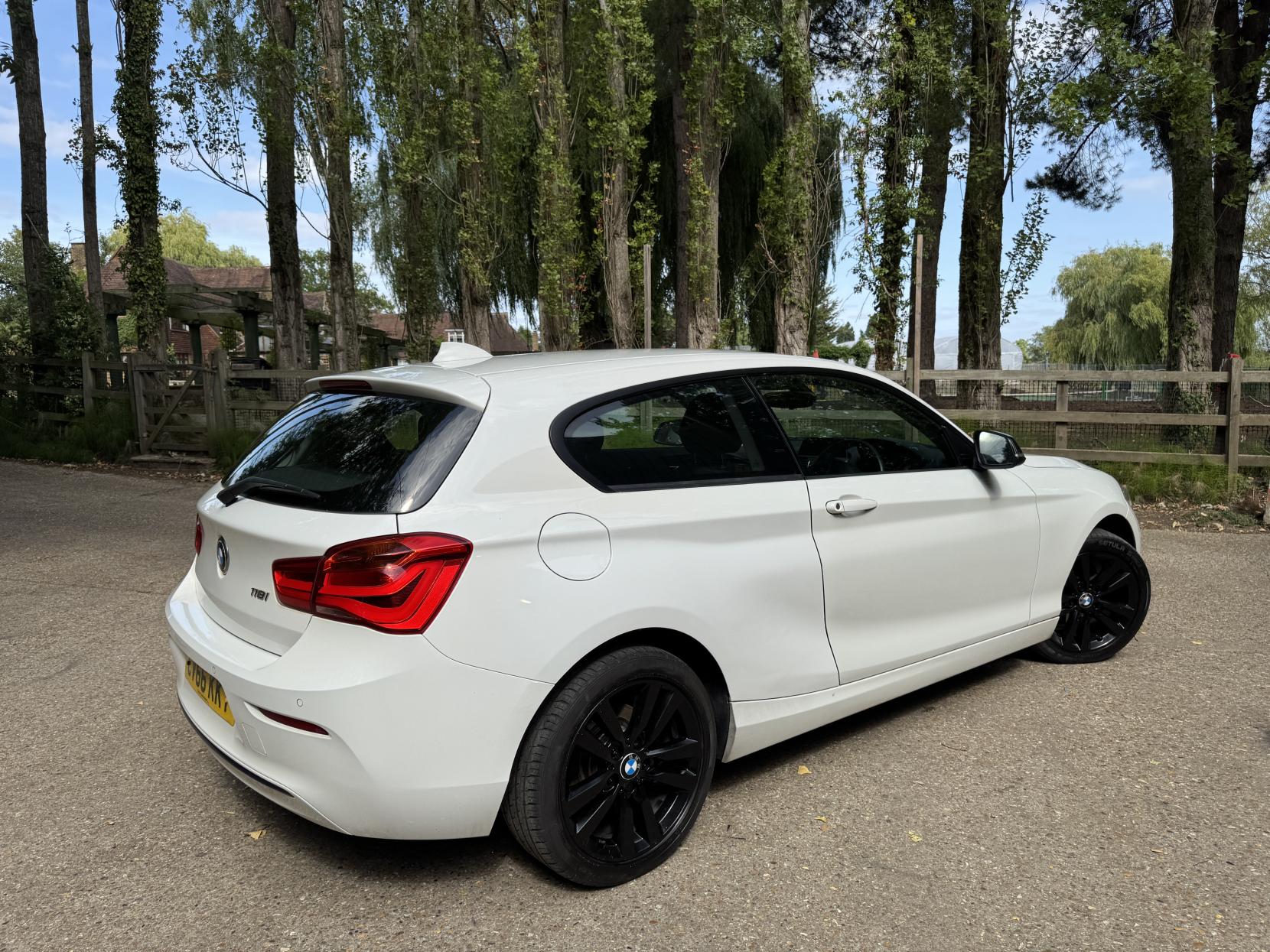 BMW 1 Series 1.5 118i Sport Hatchback 3dr Petrol Manual Euro 6 (s/s) (136 ps)
