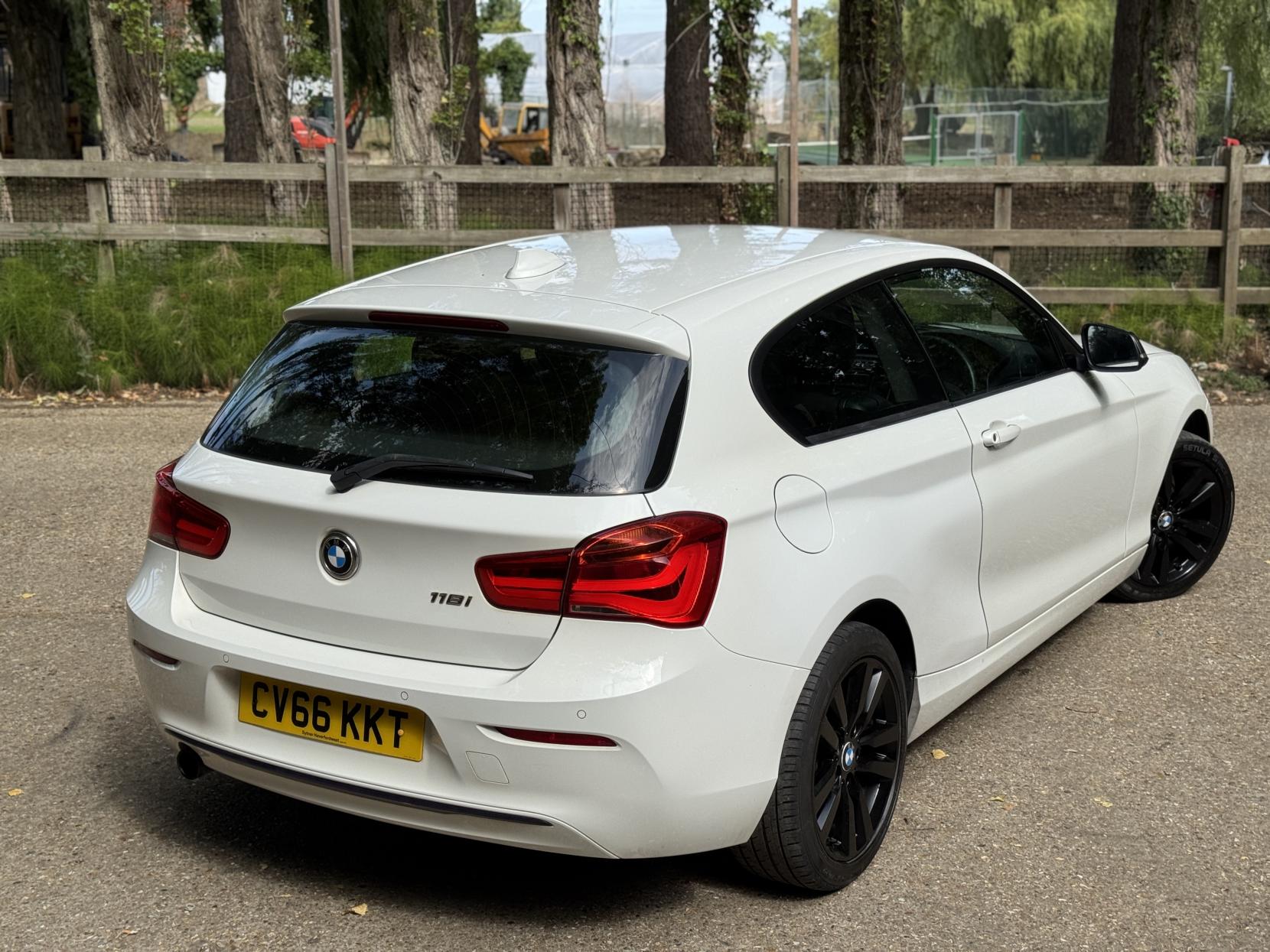 BMW 1 Series 1.5 118i Sport Hatchback 3dr Petrol Manual Euro 6 (s/s) (136 ps)