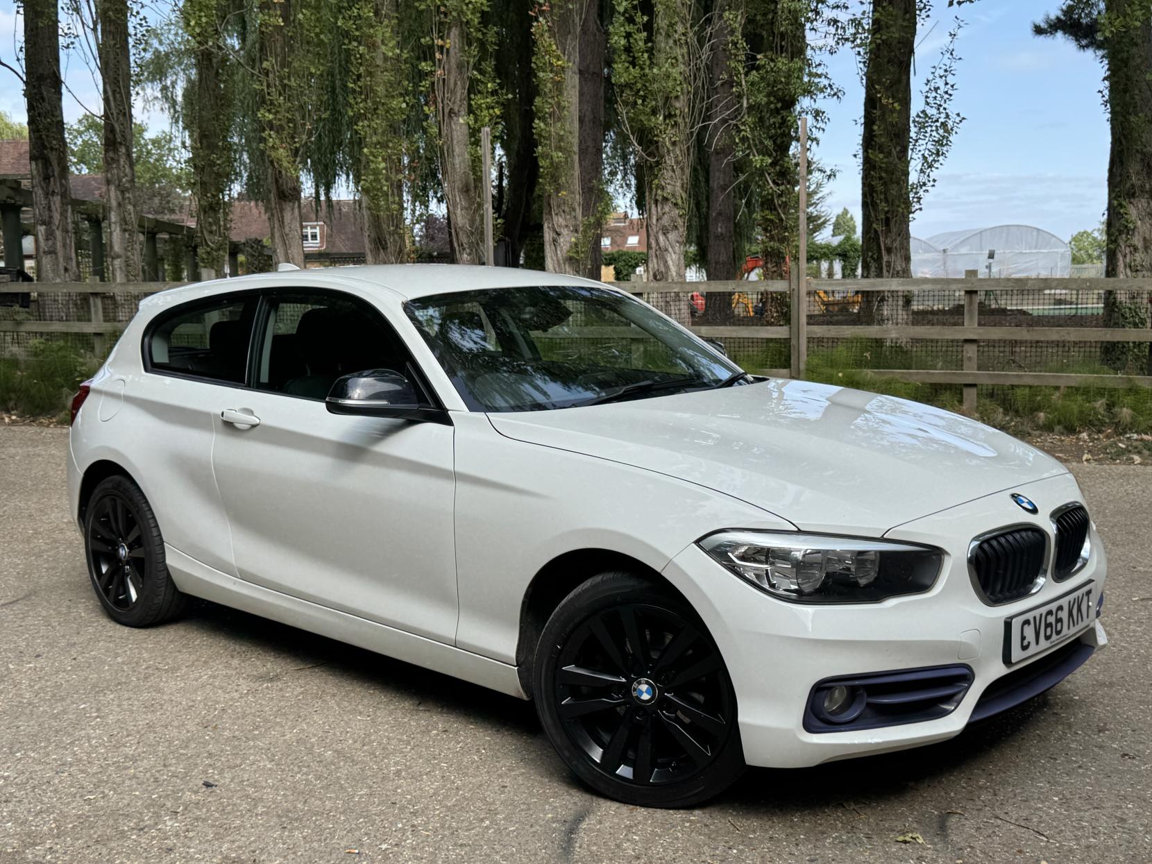 BMW 1 Series 1.5 118i Sport Hatchback 3dr Petrol Manual Euro 6 (s/s) (136 ps)