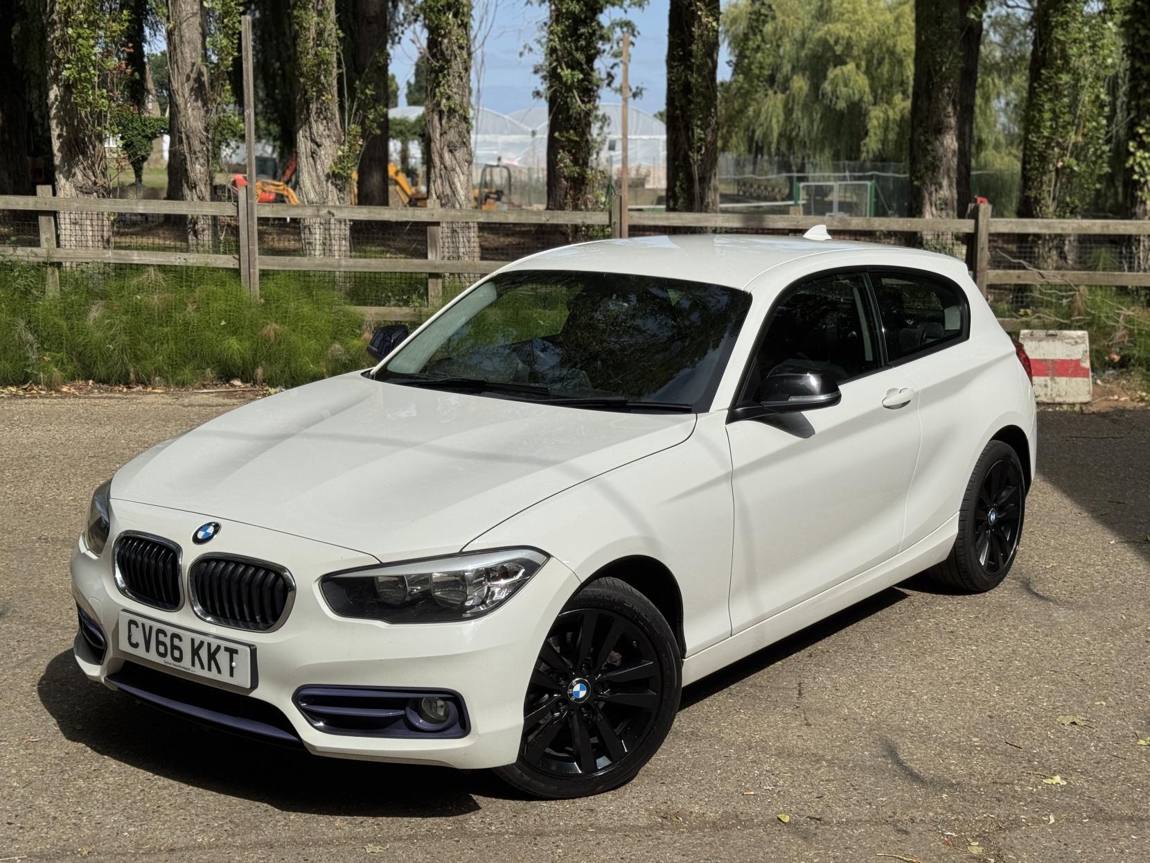 BMW 1 Series 1.5 118i Sport Hatchback 3dr Petrol Manual Euro 6 (s/s) (136 ps)