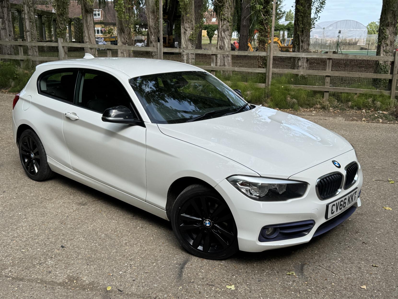 BMW 1 Series 1.5 118i Sport Hatchback 3dr Petrol Manual Euro 6 (s/s) (136 ps)