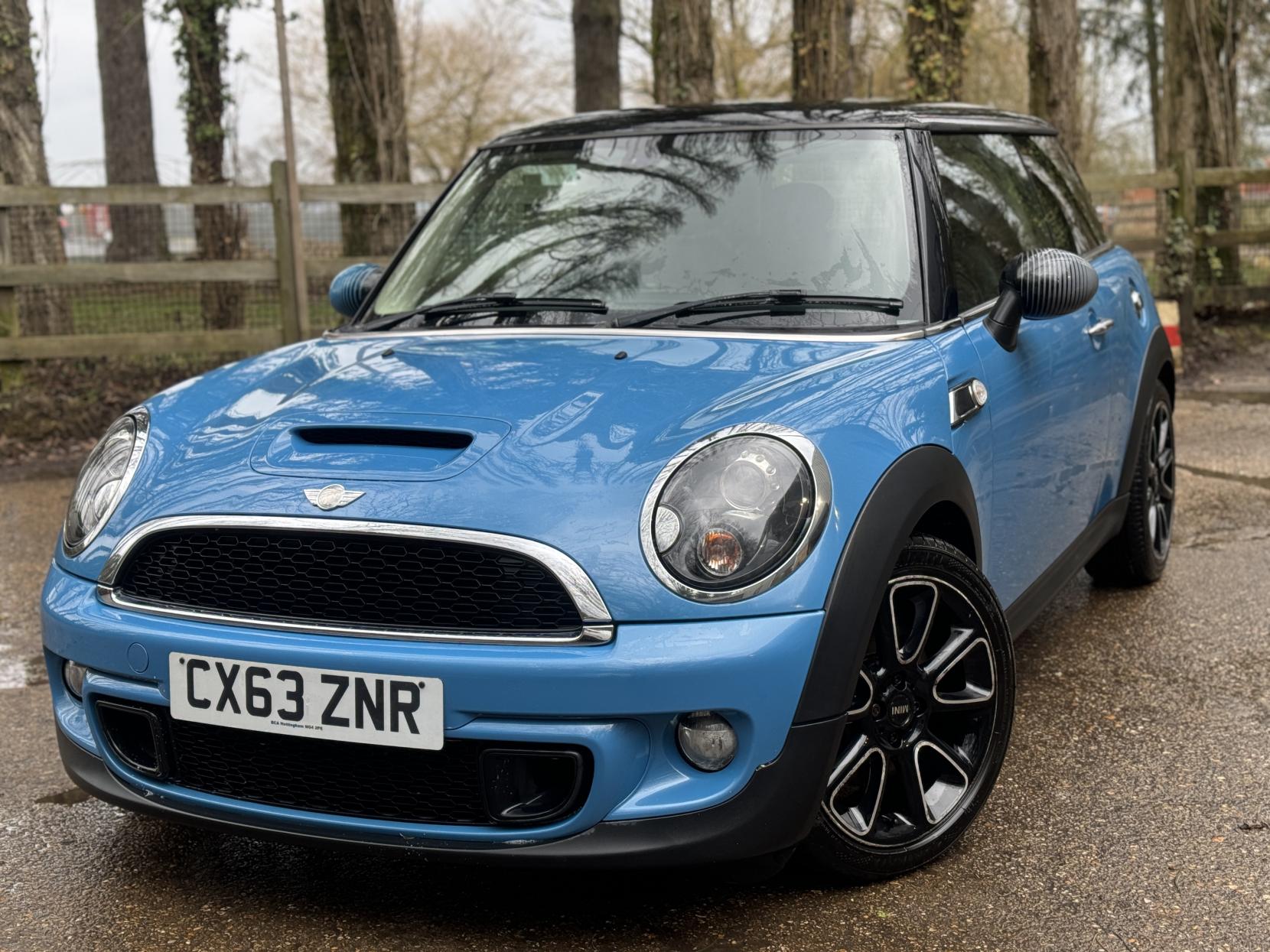 MINI Hatch 1.6 Cooper S Bayswater Hatchback 3dr Petrol Manual Euro 5 (s/s) (184 ps)