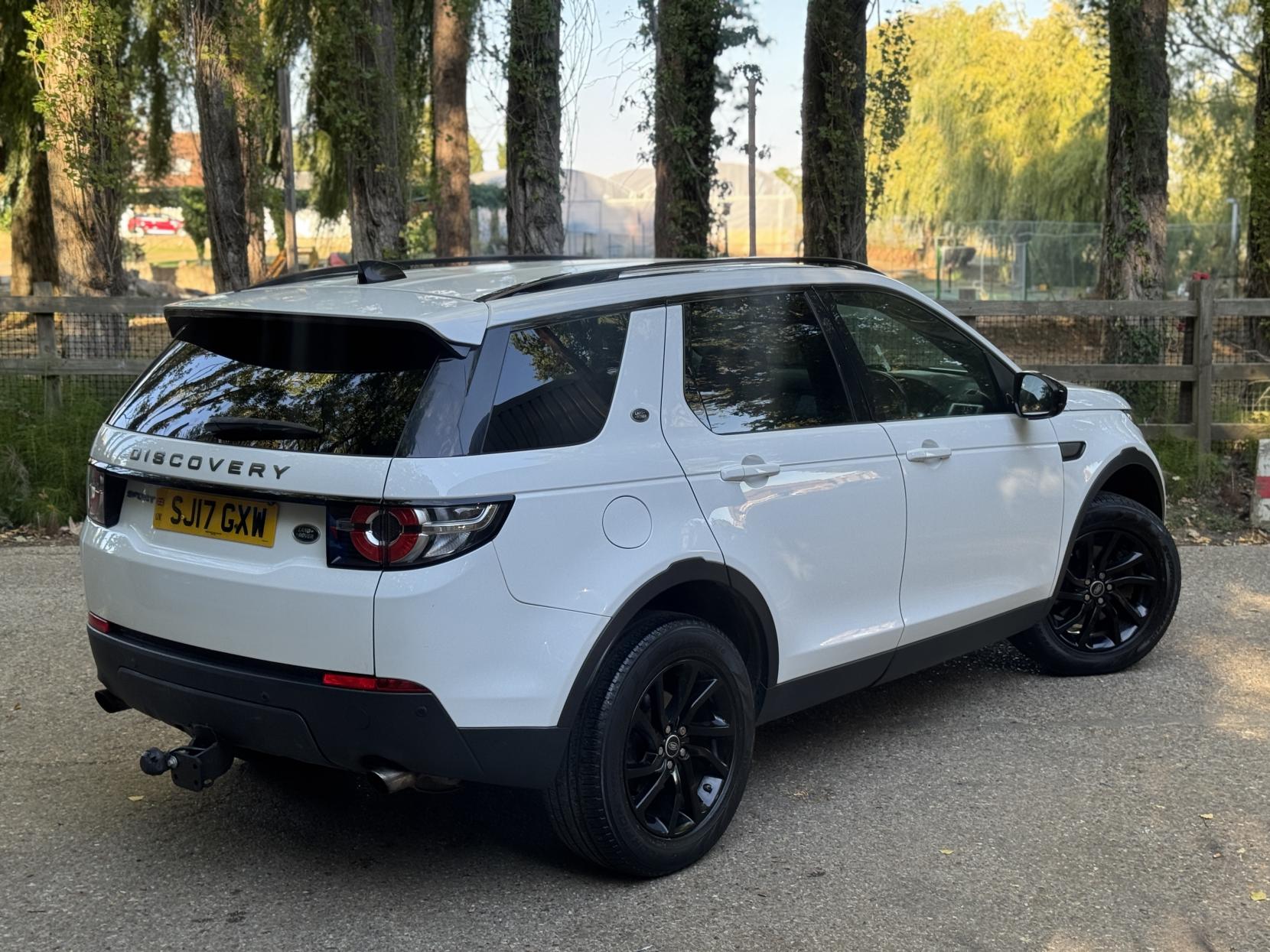 Land Rover Discovery Sport 2.0 TD4 Pure Edition SUV 5dr Diesel Manual 4WD Euro 6 (s/s) (5 Seat) (150 ps)