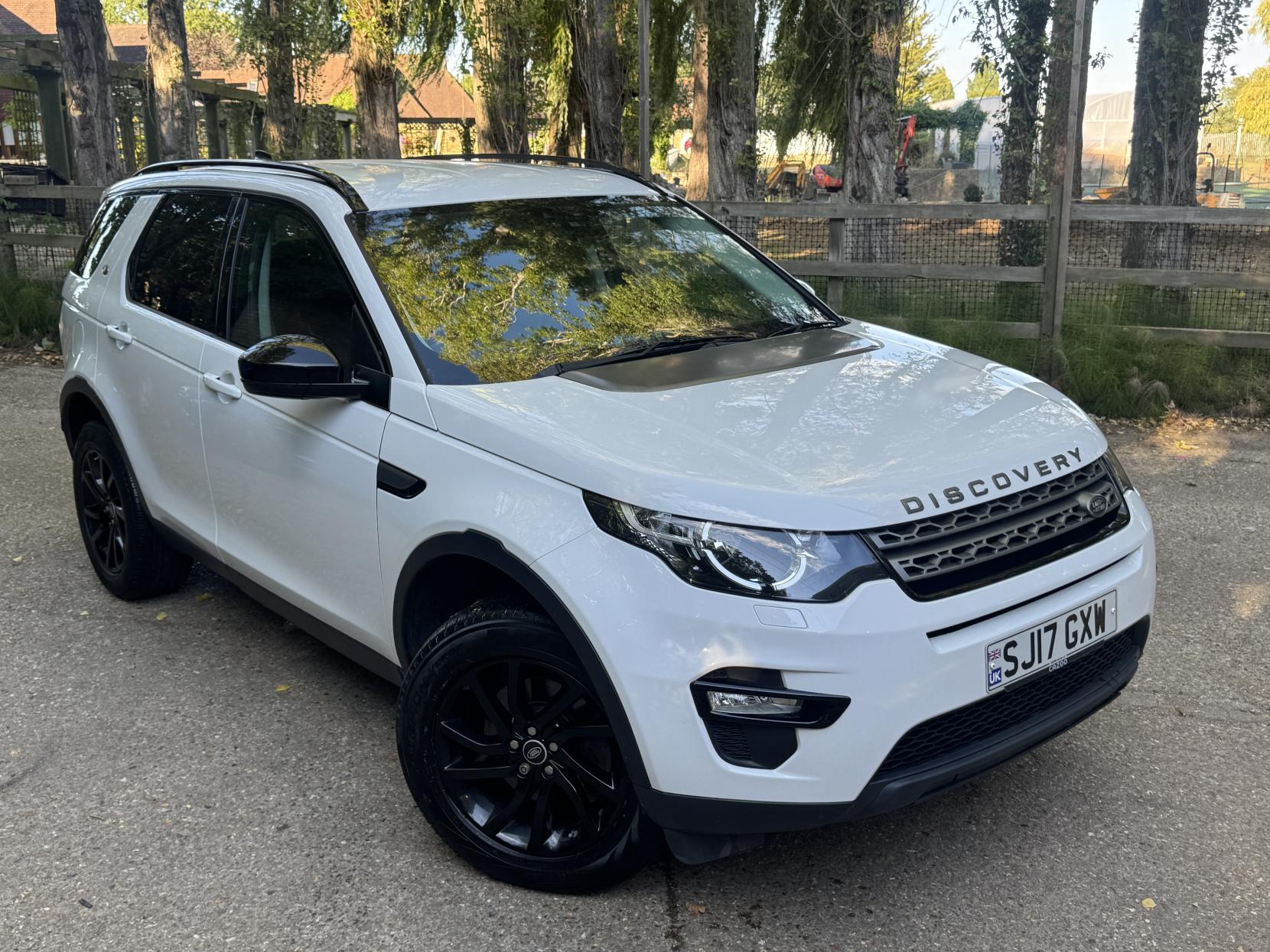 Land Rover Discovery Sport 2.0 TD4 Pure Edition SUV 5dr Diesel Manual 4WD Euro 6 (s/s) (5 Seat) (150 ps)