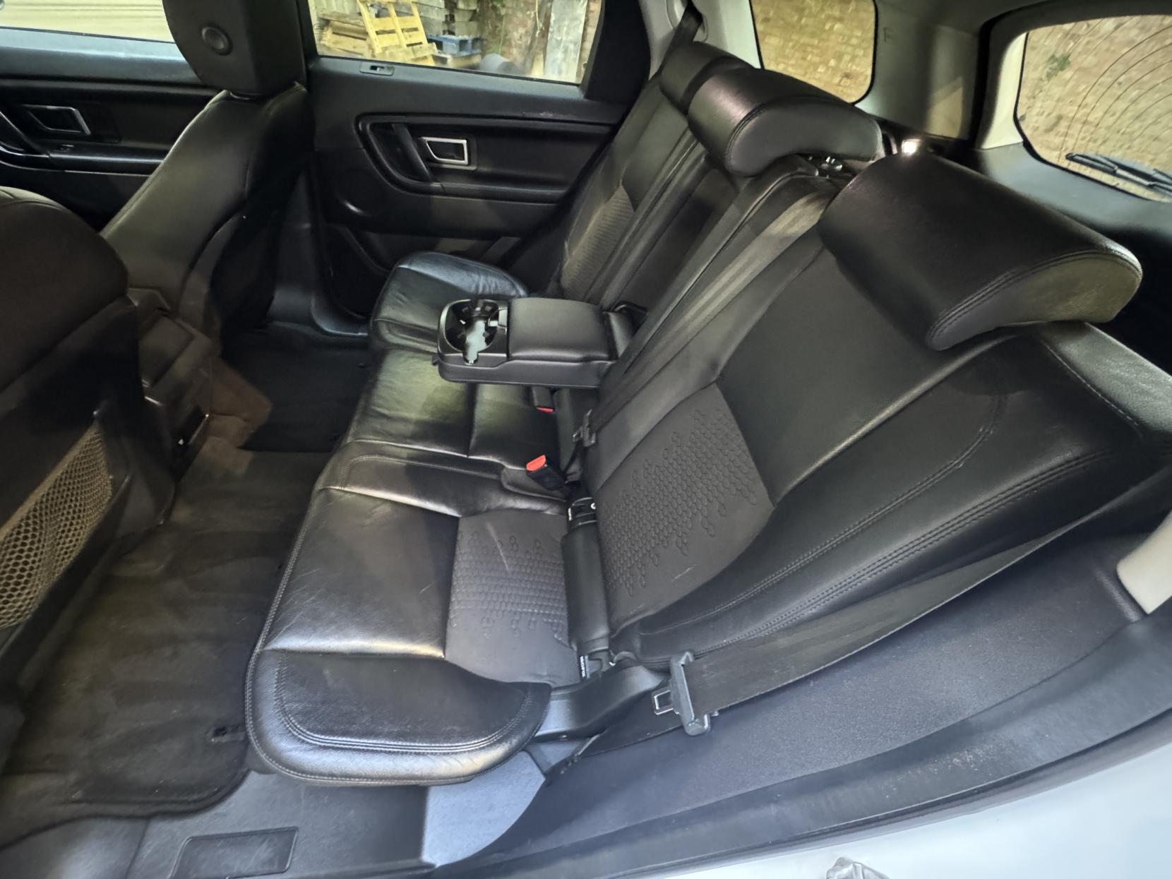 Land Rover Discovery Sport 2.0 TD4 Pure Edition SUV 5dr Diesel Manual 4WD Euro 6 (s/s) (5 Seat) (150 ps)