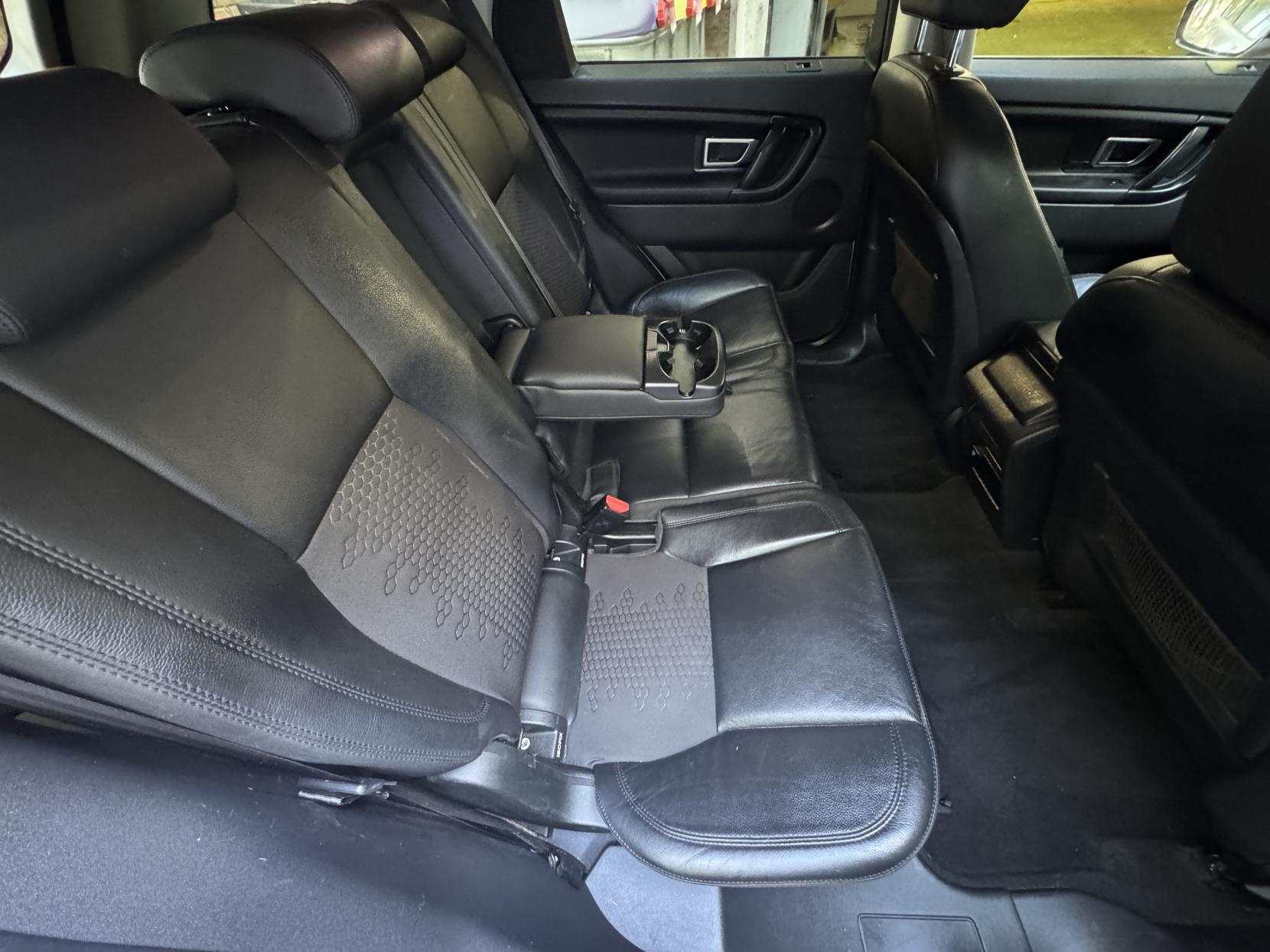 Land Rover Discovery Sport 2.0 TD4 Pure Edition SUV 5dr Diesel Manual 4WD Euro 6 (s/s) (5 Seat) (150 ps)